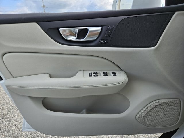 2026 Volvo V60 Cross Country Plus