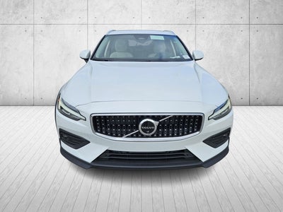 2026 Volvo V60 Cross Country Plus