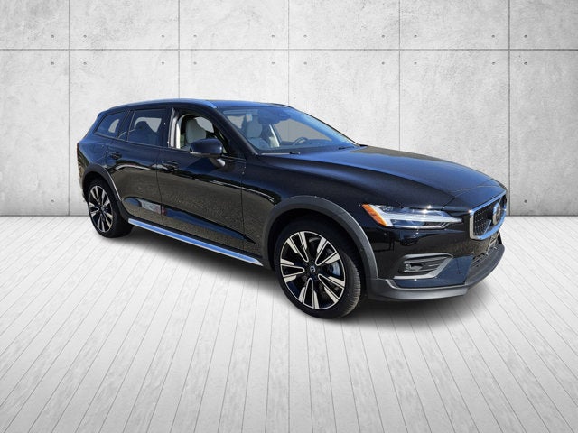 2025 Volvo V60 Cross Country Ultra