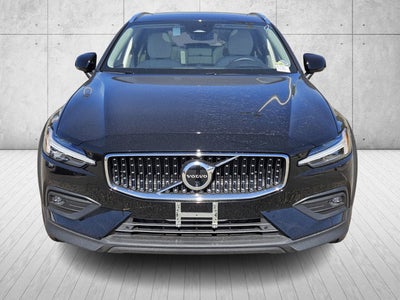 2025 Volvo V60 Cross Country Ultra