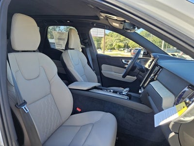 2026 Volvo XC60 Plus