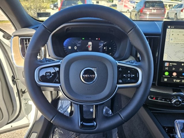 2026 Volvo XC60 Plus