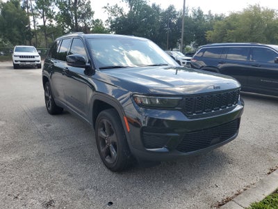 2023 Jeep Grand Cherokee Altitude