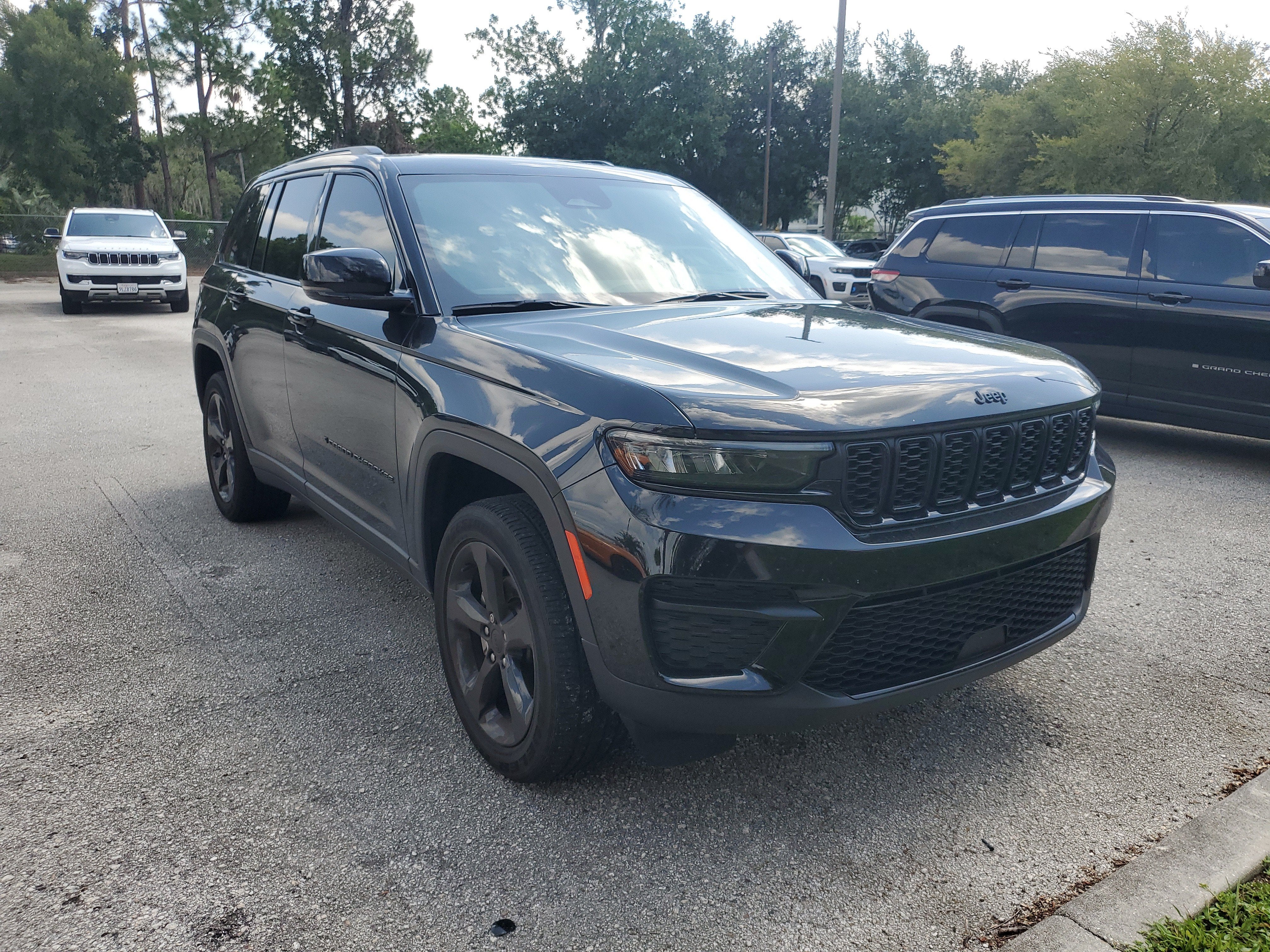 2023 Jeep Grand Cherokee Altitude