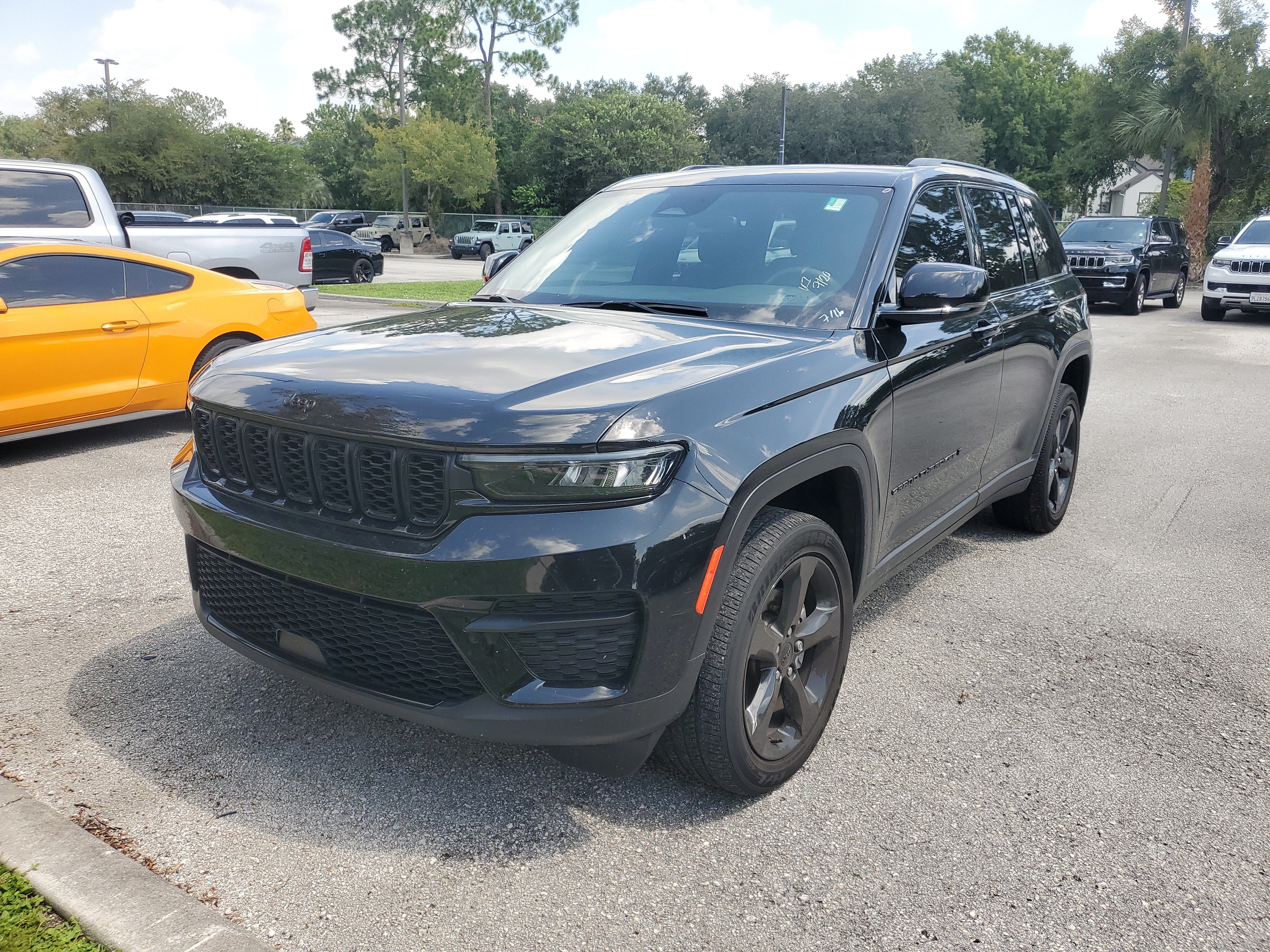 2023 Jeep Grand Cherokee Altitude