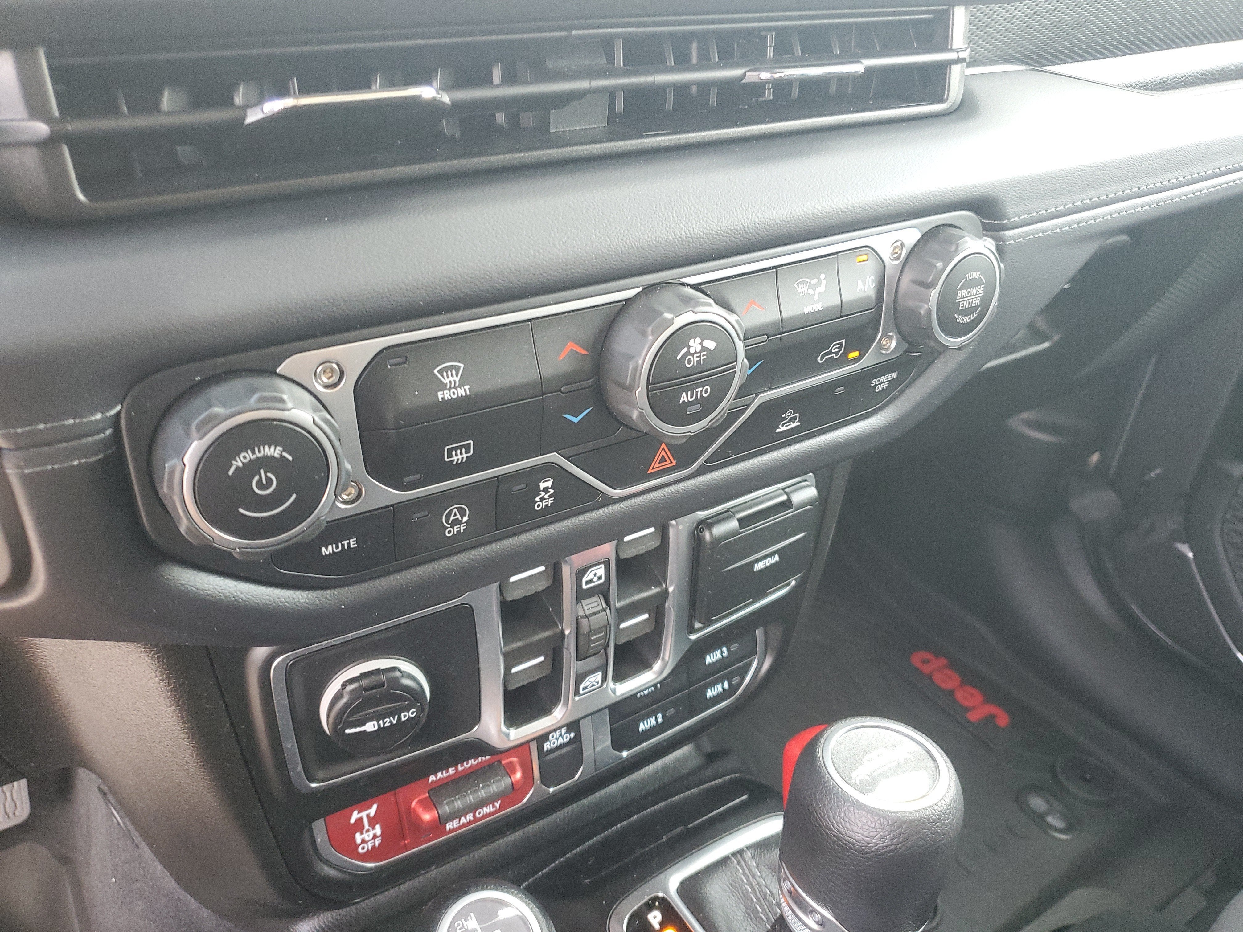 2025 Jeep Gladiator Mojave