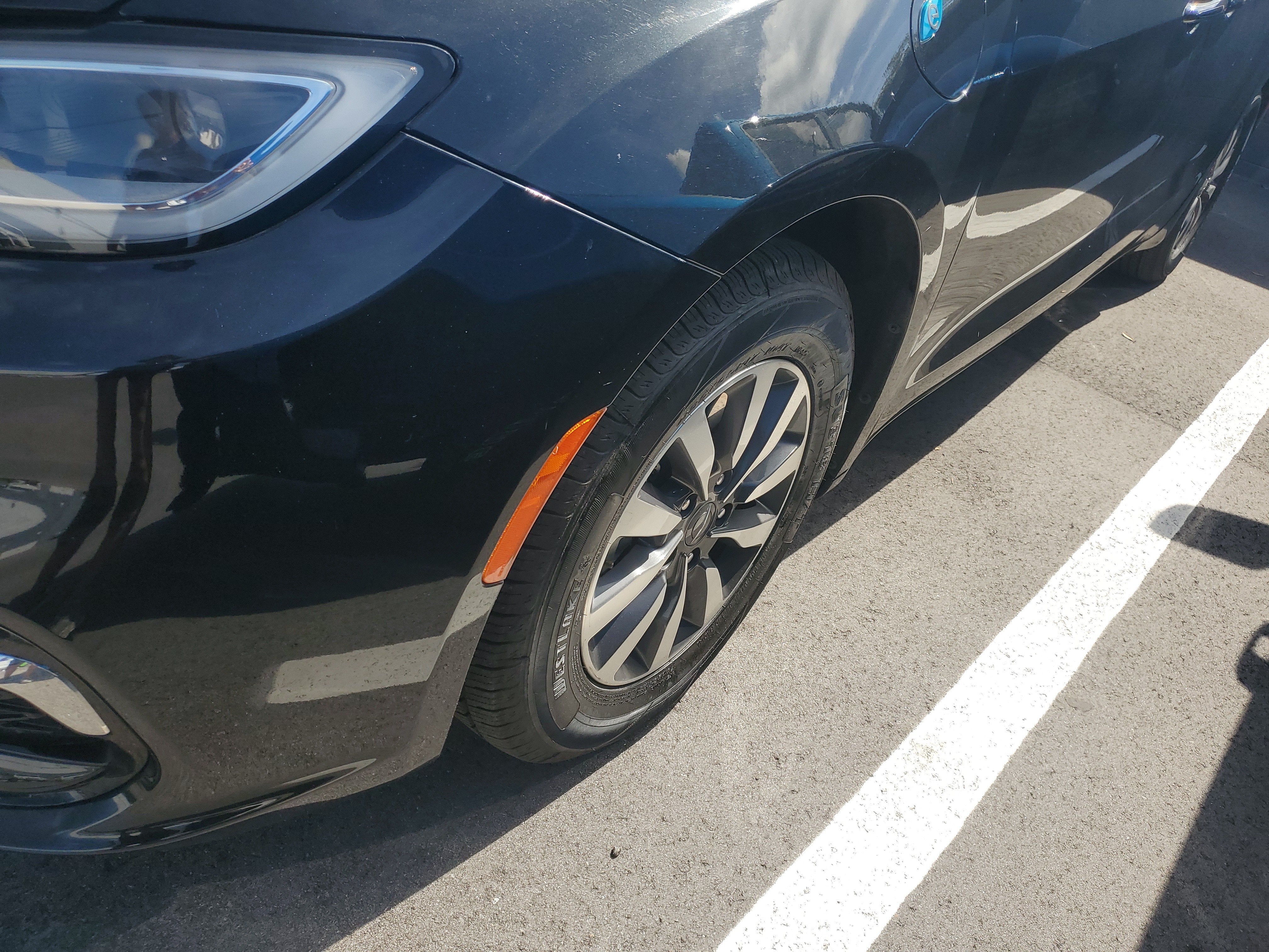 2023 Chrysler Pacifica Hybrid Touring L