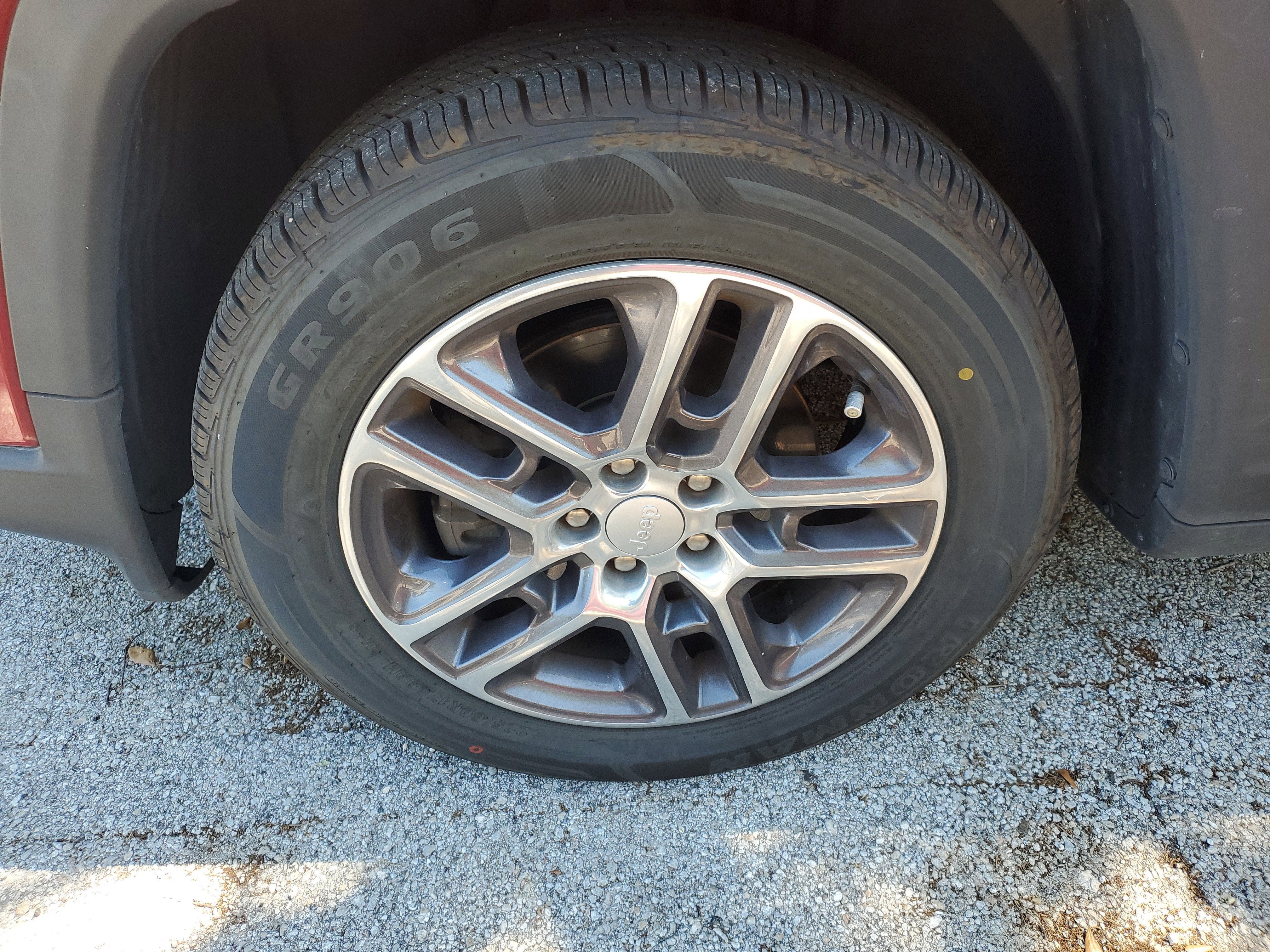 2020 Jeep Compass Latitude w/Sun/Safety Pkg