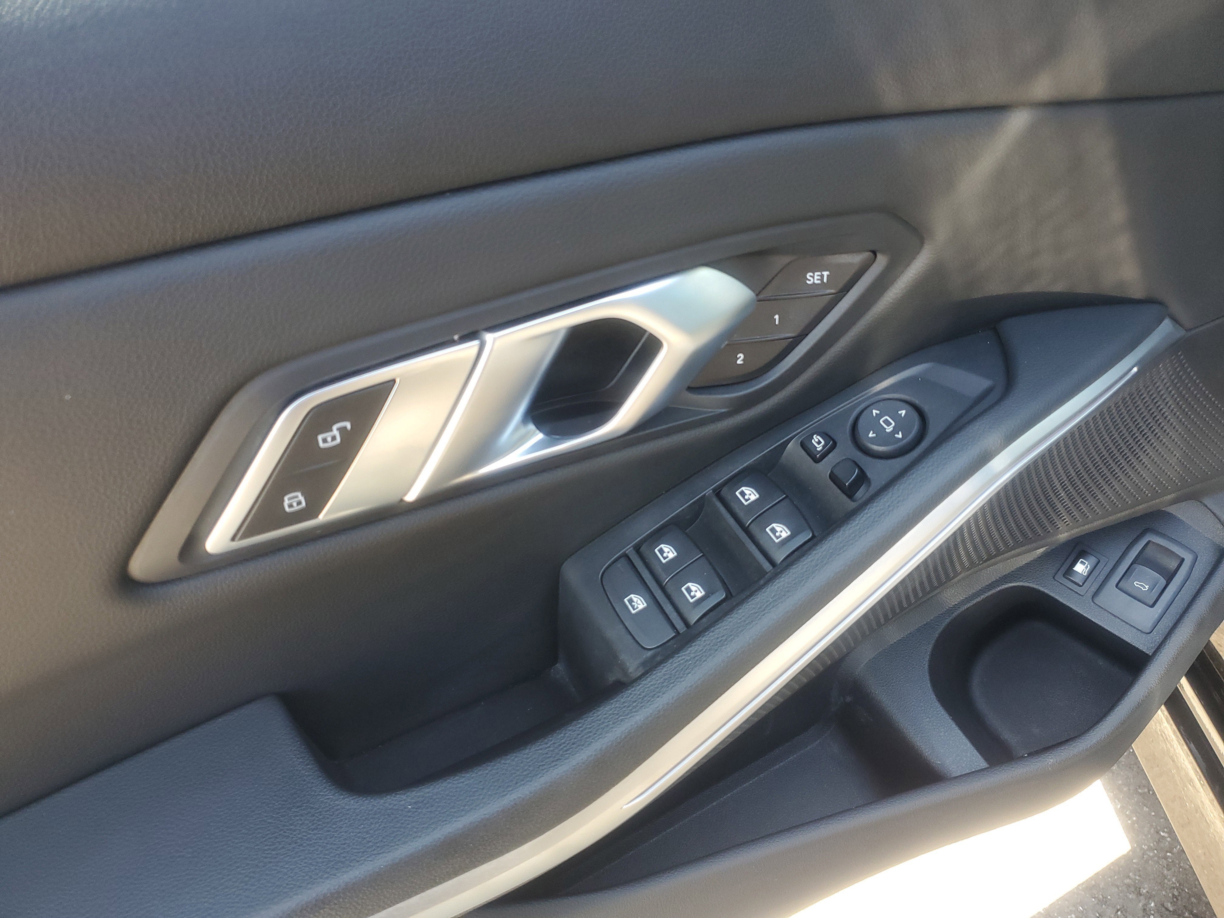 2023 BMW 3 Series 330e