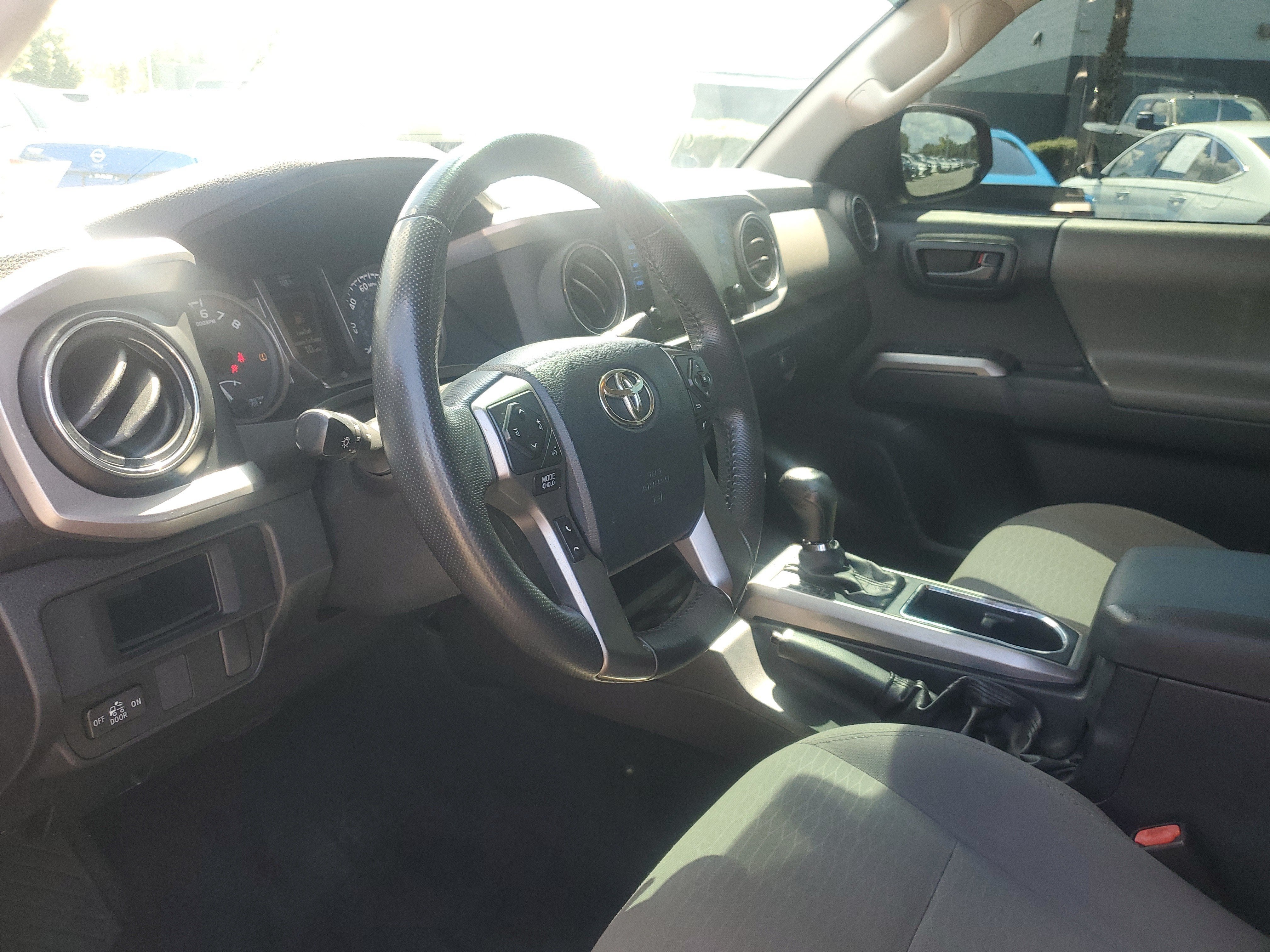2017 Toyota Tacoma SR5