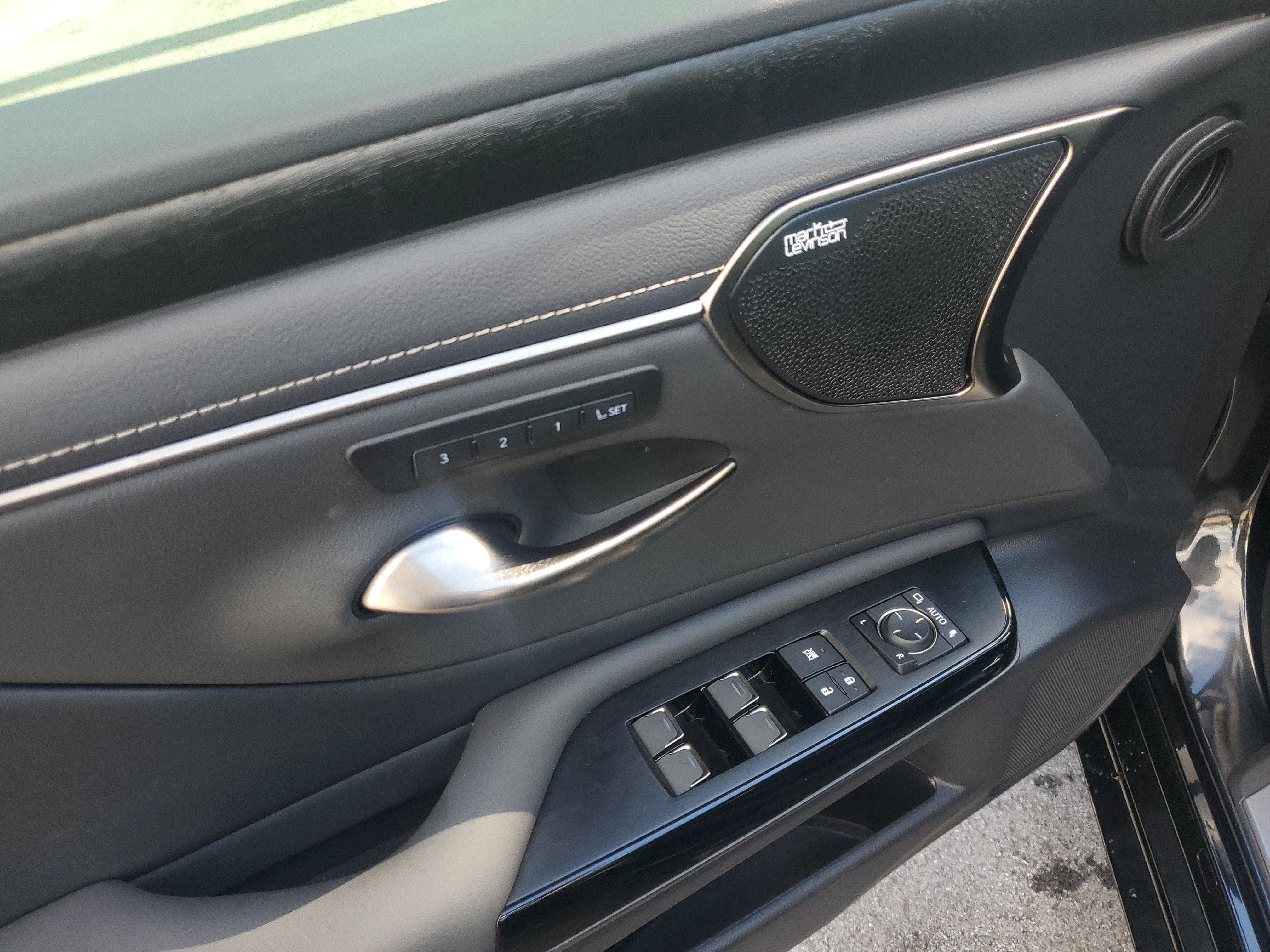 2025 Lexus ES ES 350