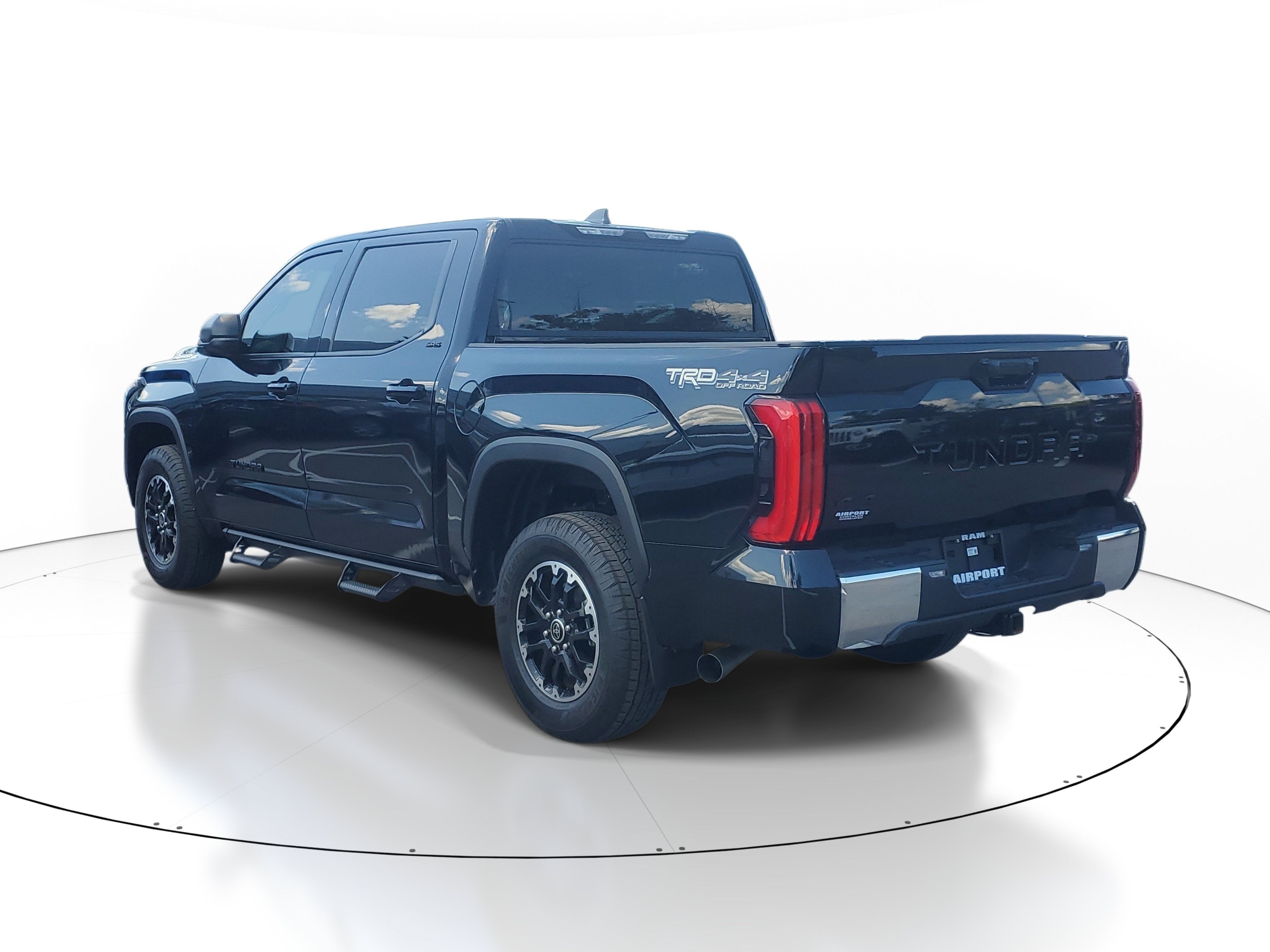 2024 Toyota Tundra 4WD SR5