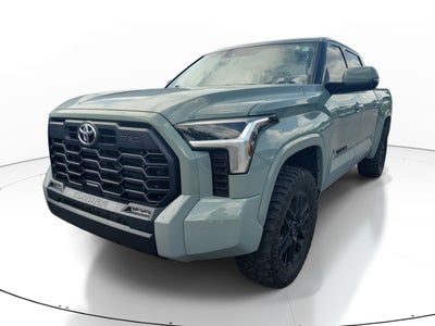 2022 Toyota Tundra 4WD SR5