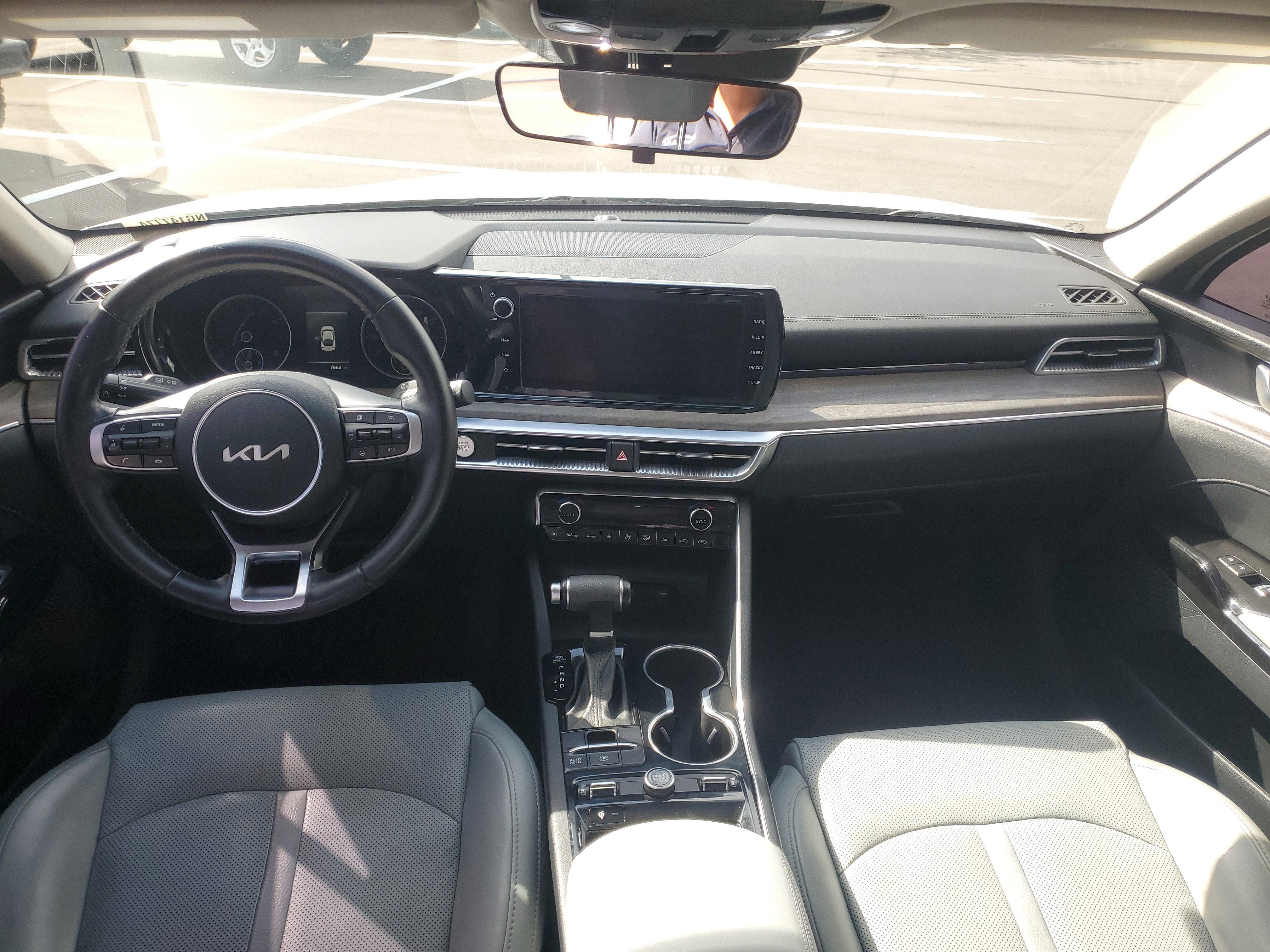 2022 Kia K5 EX