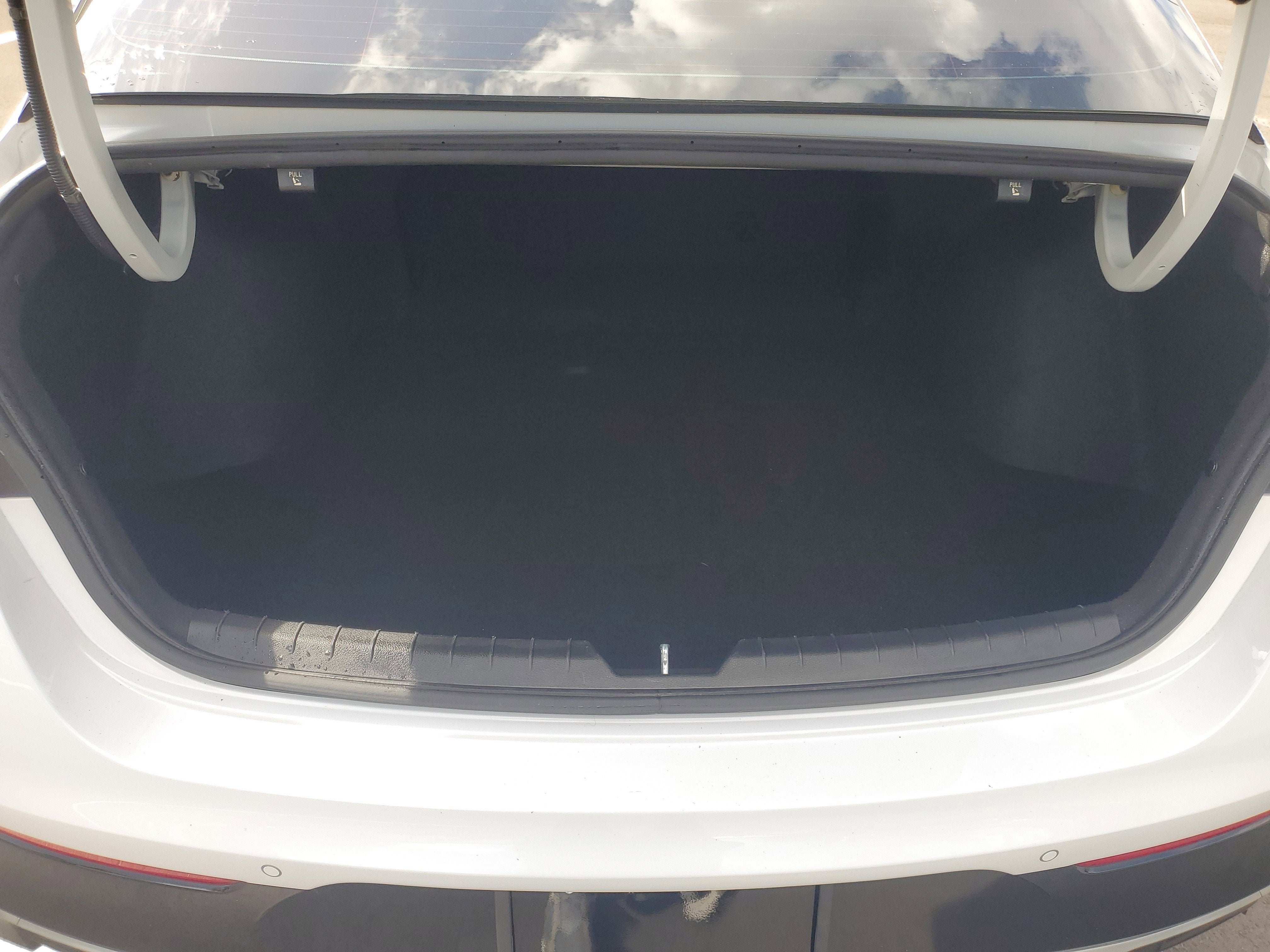 2022 Kia K5 EX