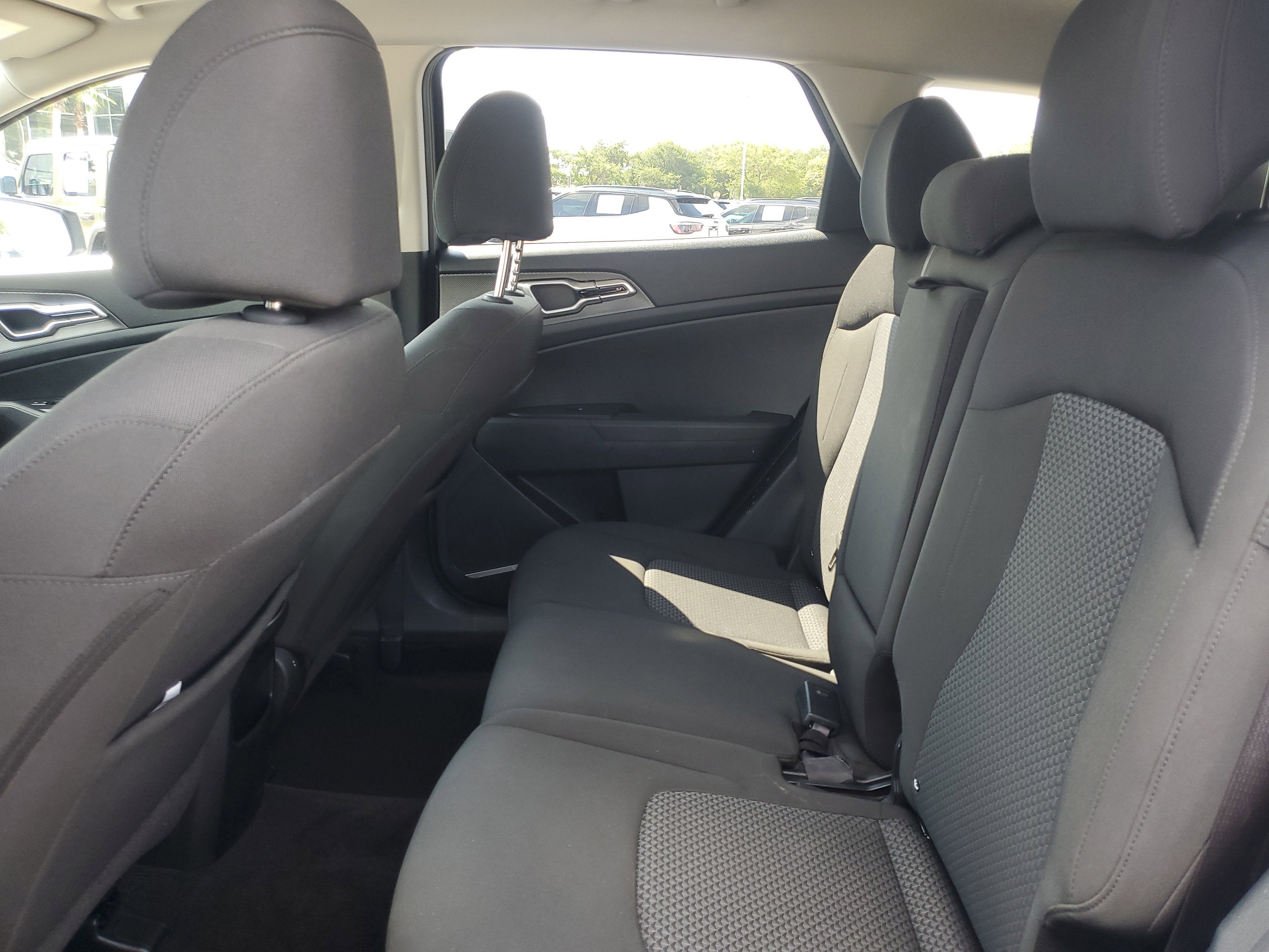 2025 Kia Sportage LX