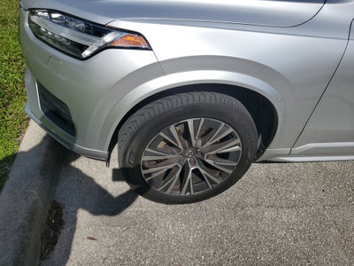 2020 Volvo XC90 Momentum