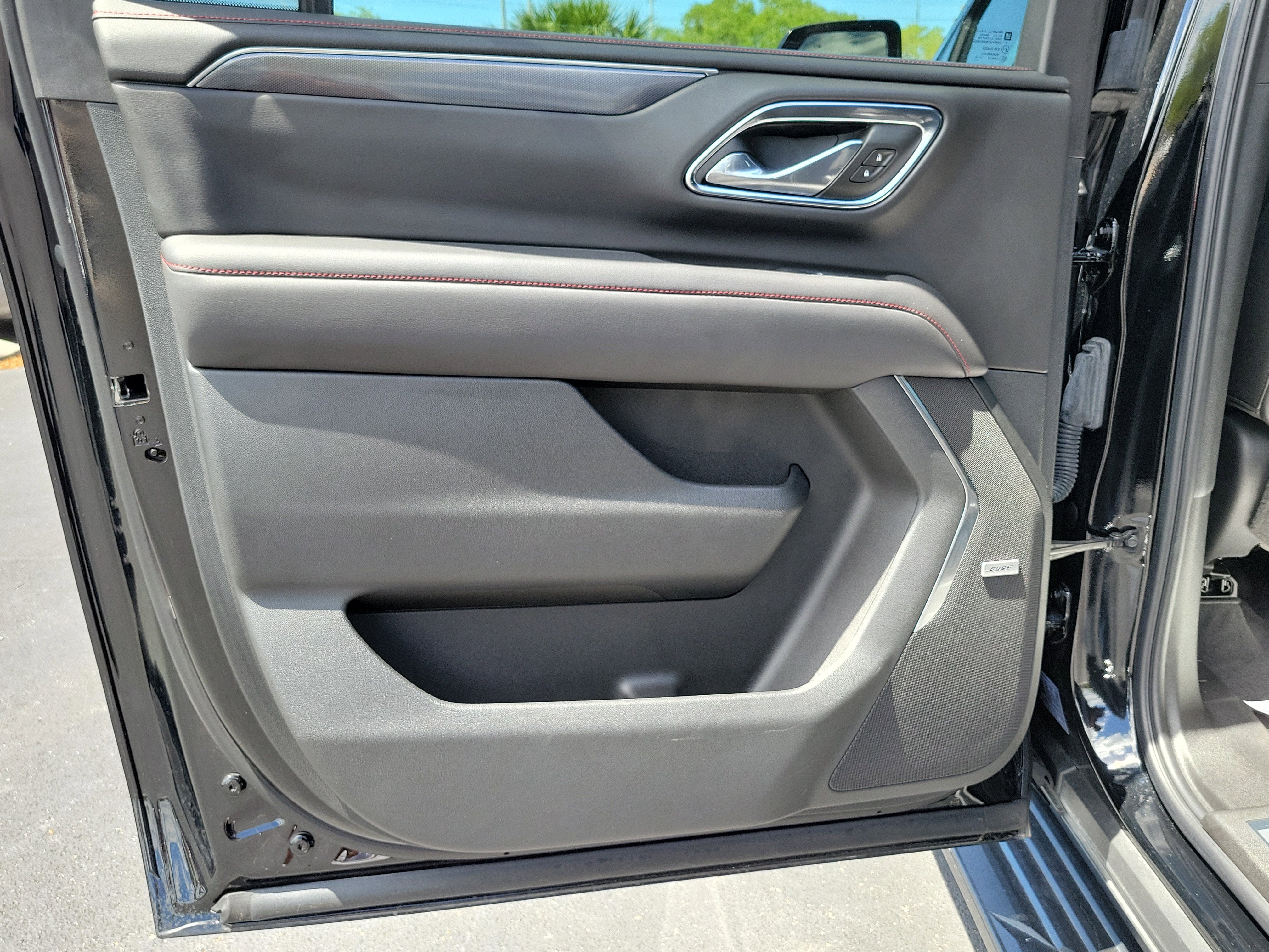 2024 Chevrolet Suburban RST