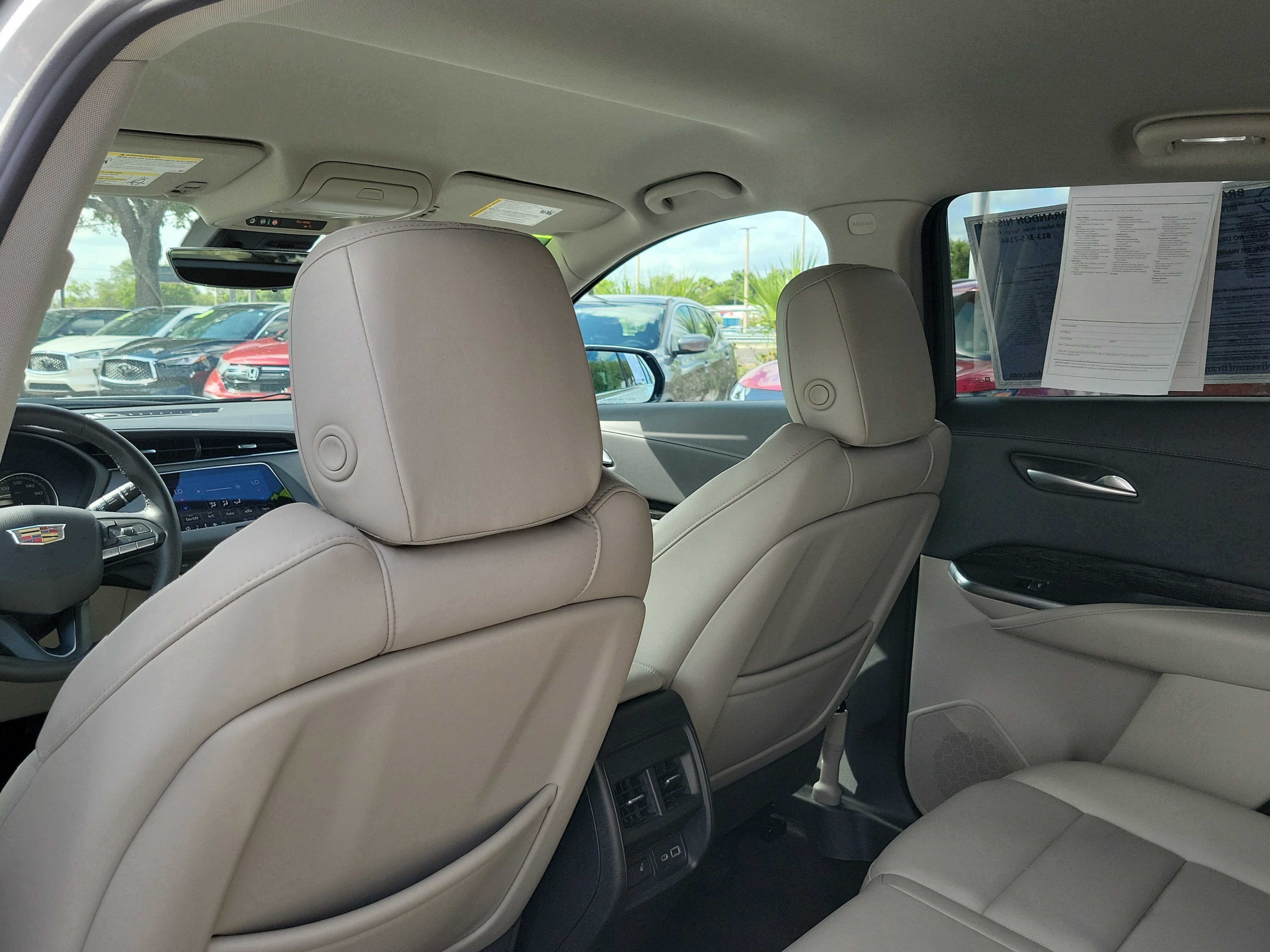 2023 Cadillac XT4 FWD Premium Luxury