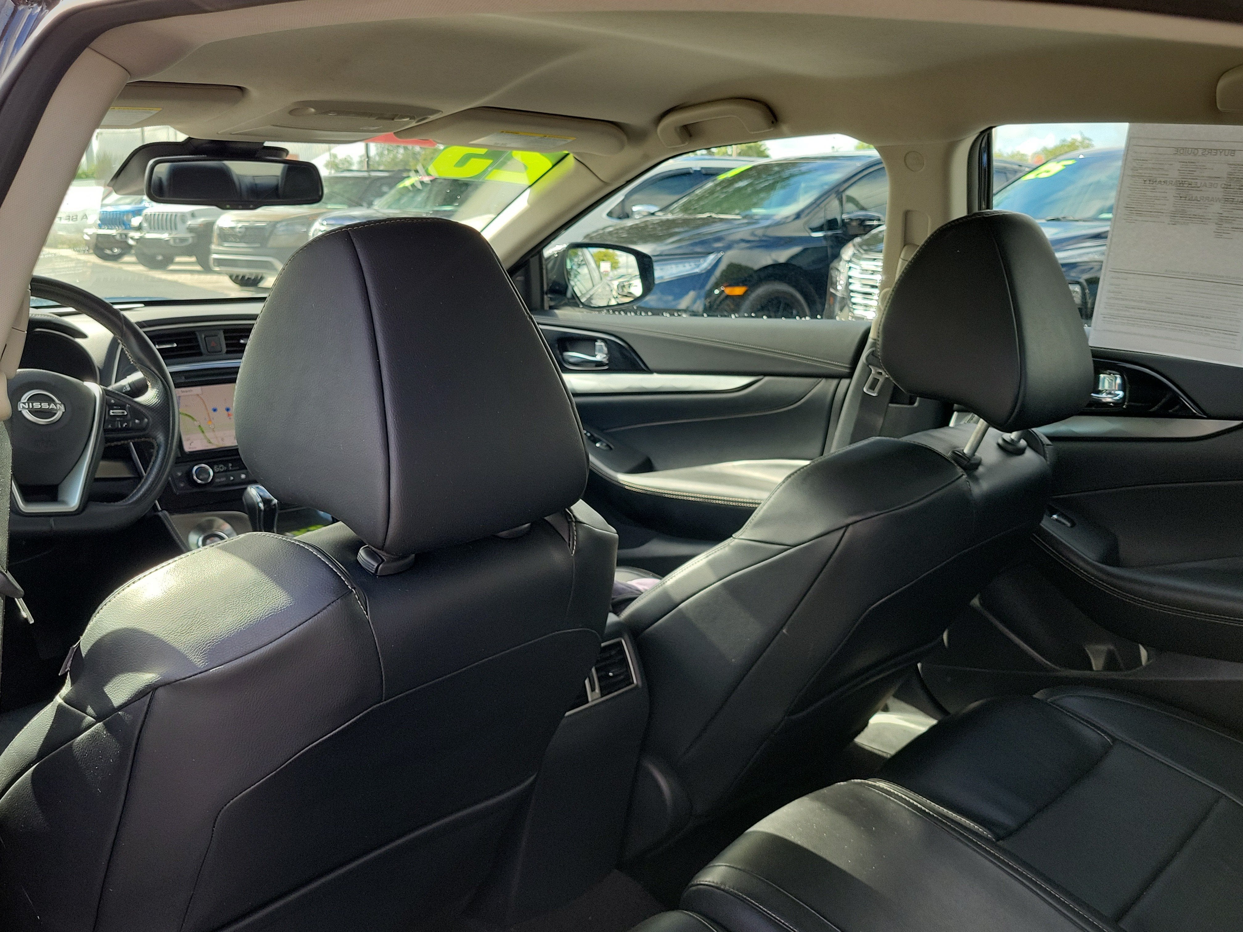 2023 Nissan Maxima SV
