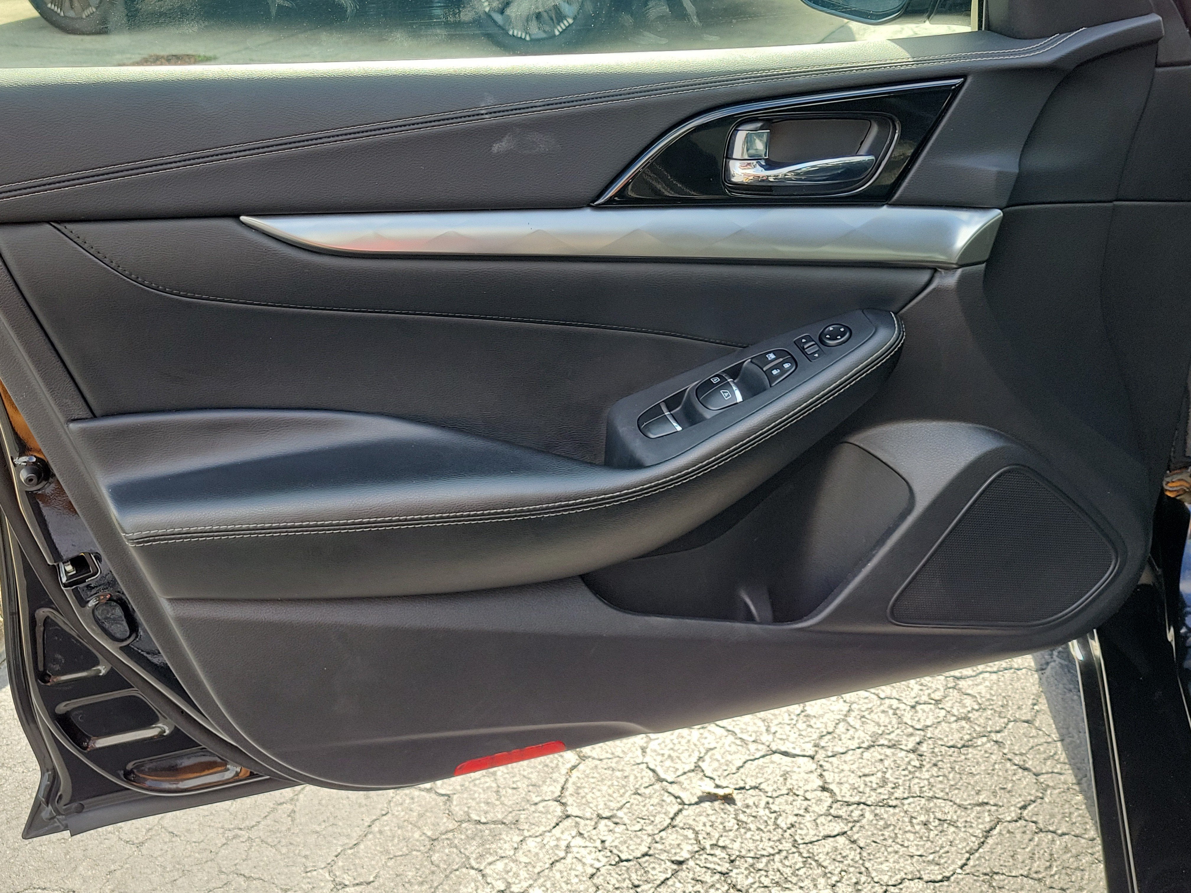 2023 Nissan Maxima SV