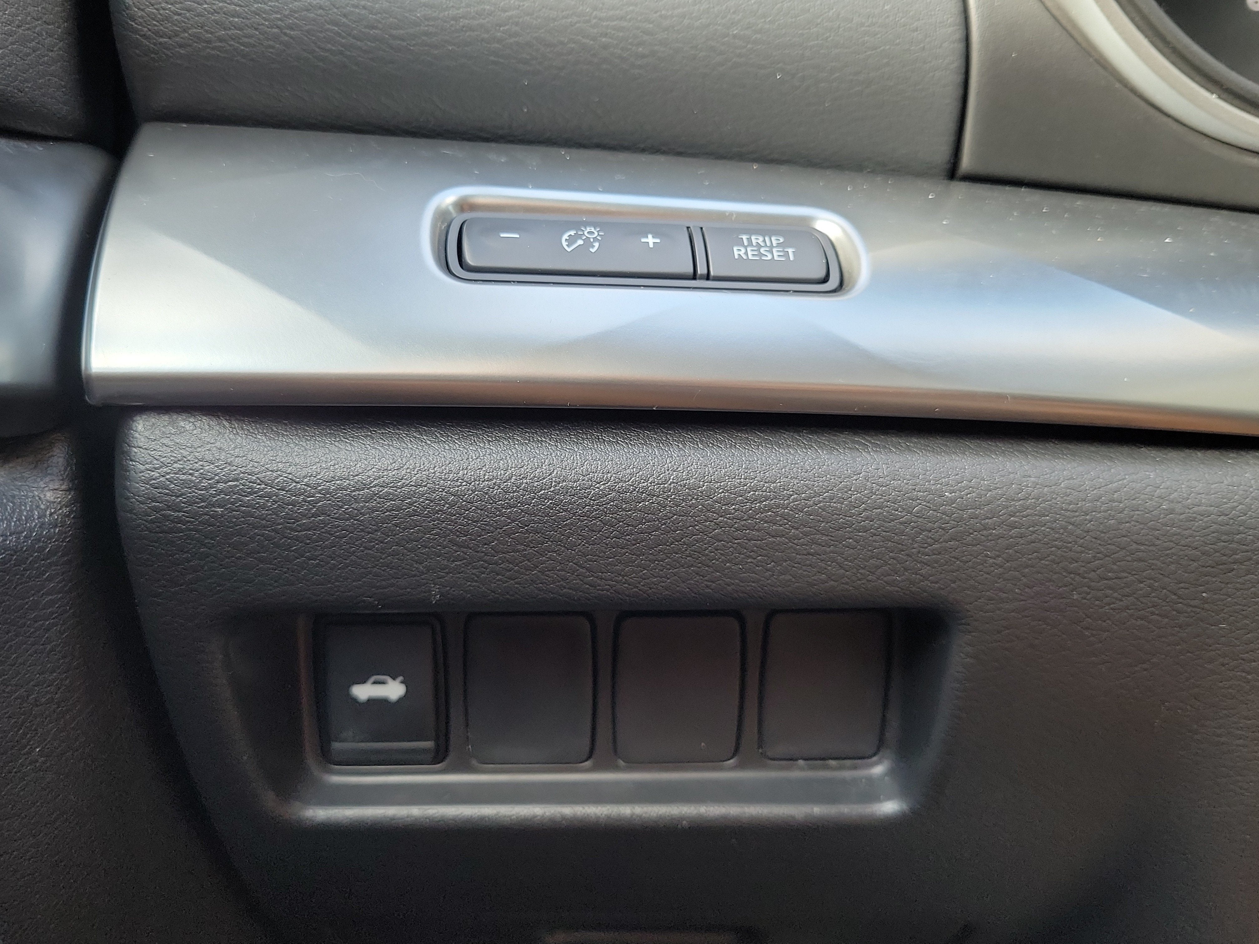 2023 Nissan Maxima SV