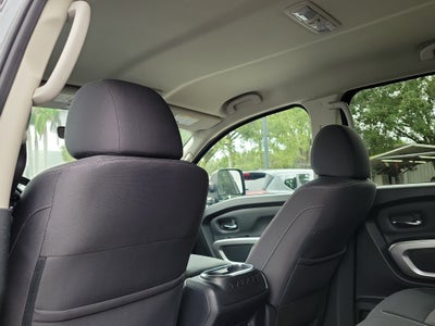 2023 Nissan Titan SV