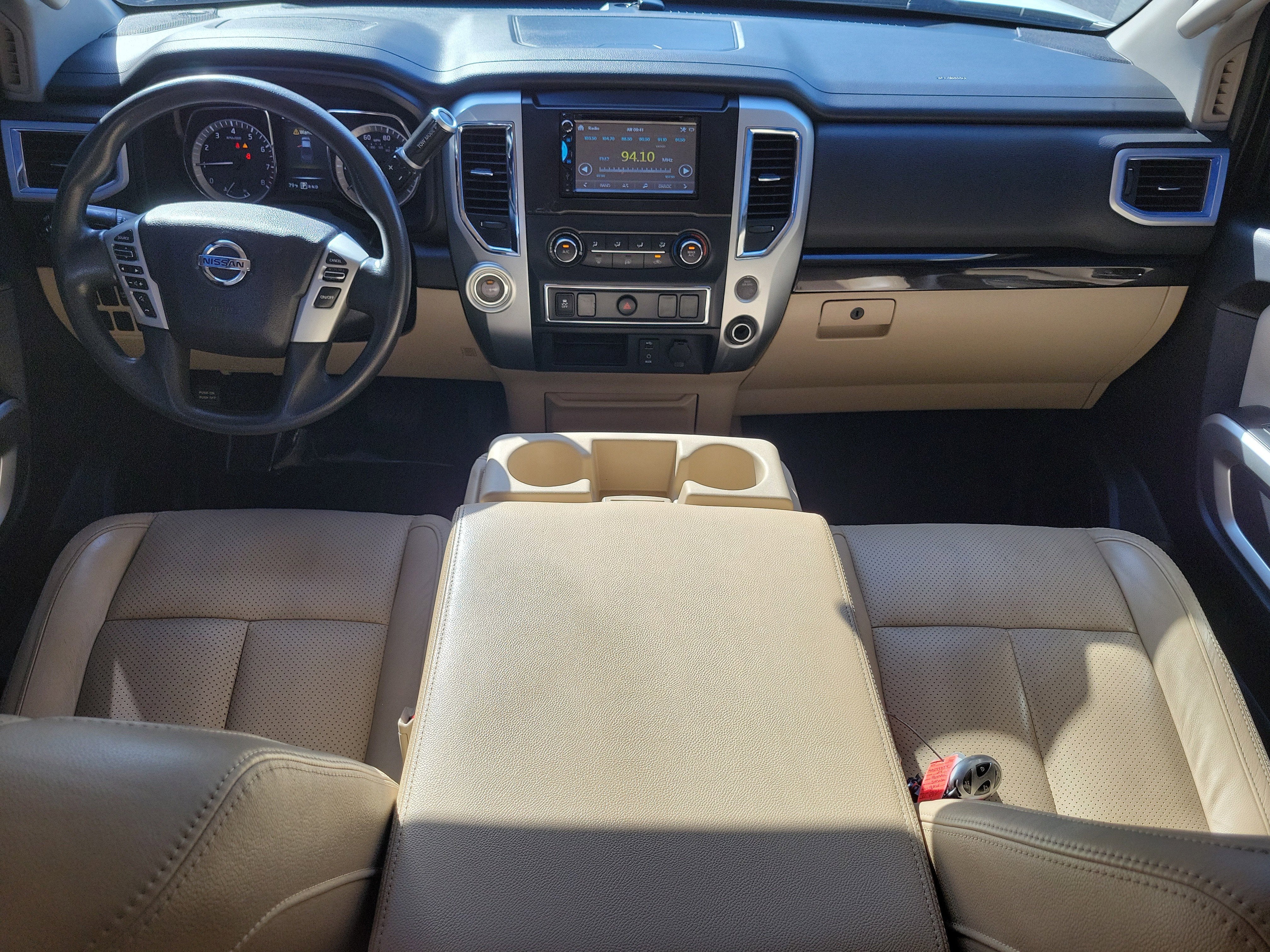 2017 Nissan Titan SV