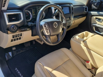 2017 Nissan Titan SV