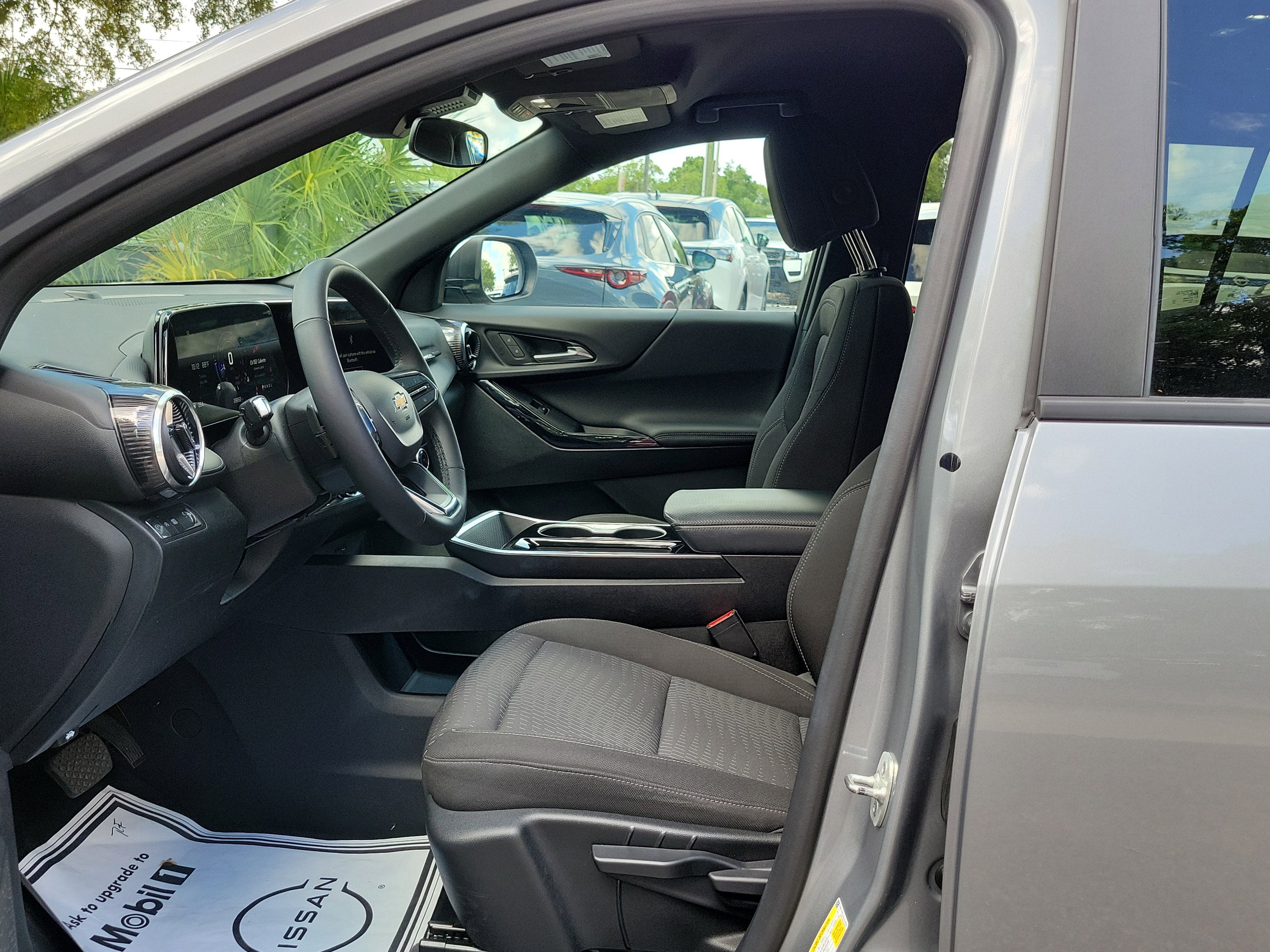 2025 Chevrolet Equinox FWD LT
