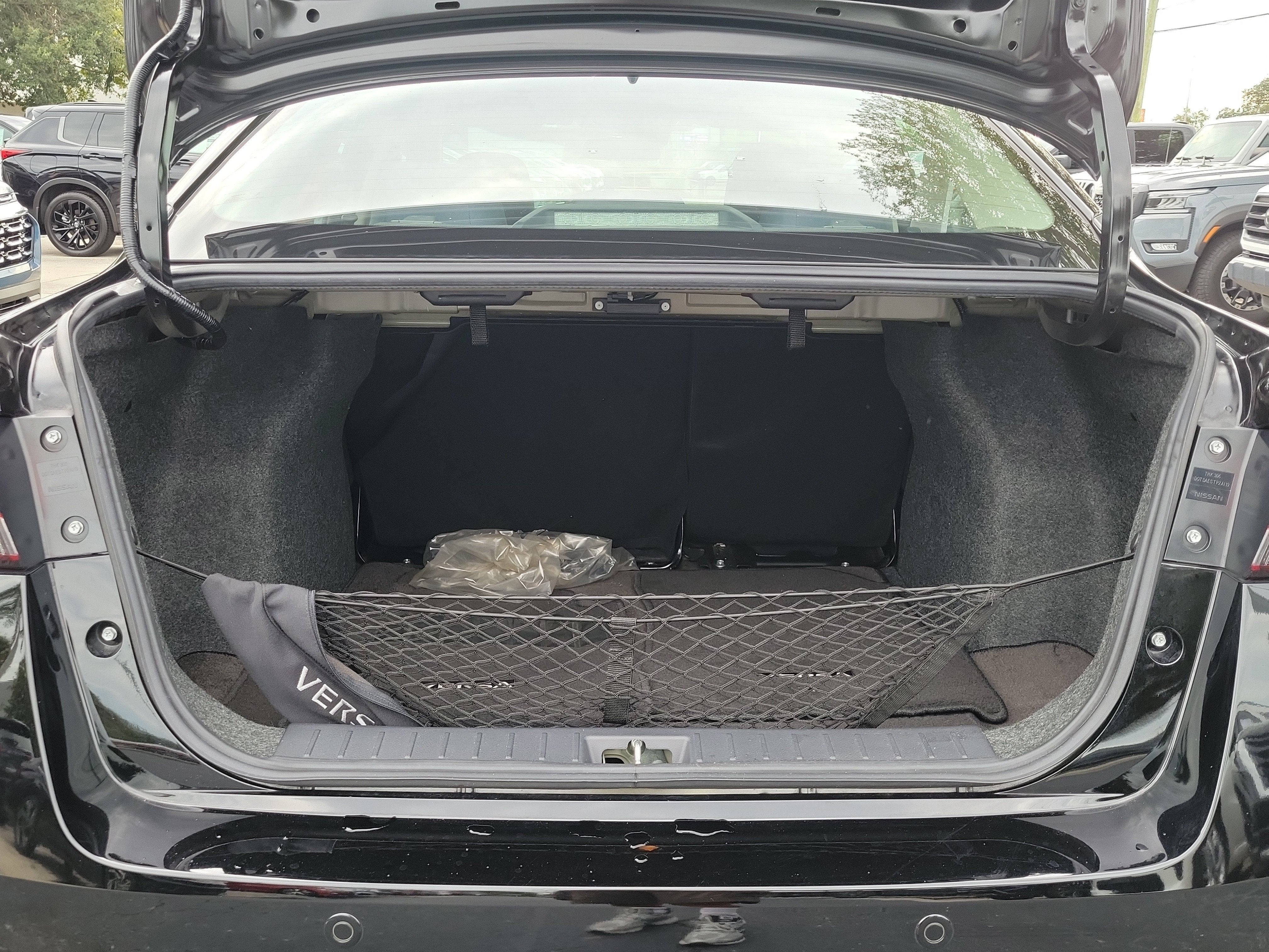 2024 Nissan Versa SV