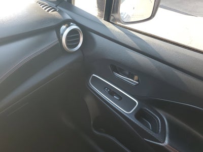 2023 Nissan Versa SR