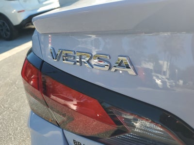 2023 Nissan Versa SR