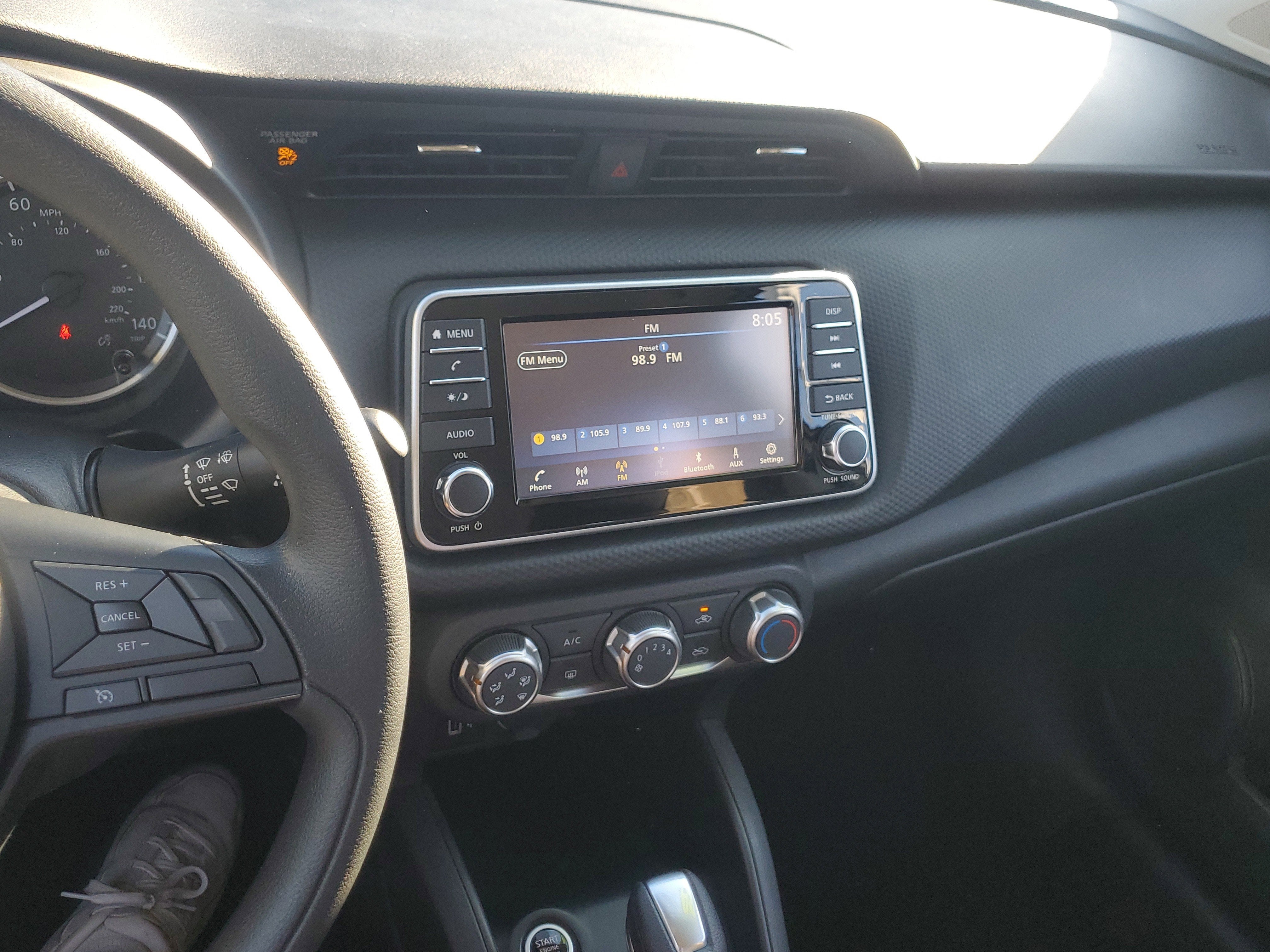 2024 Nissan Kicks S