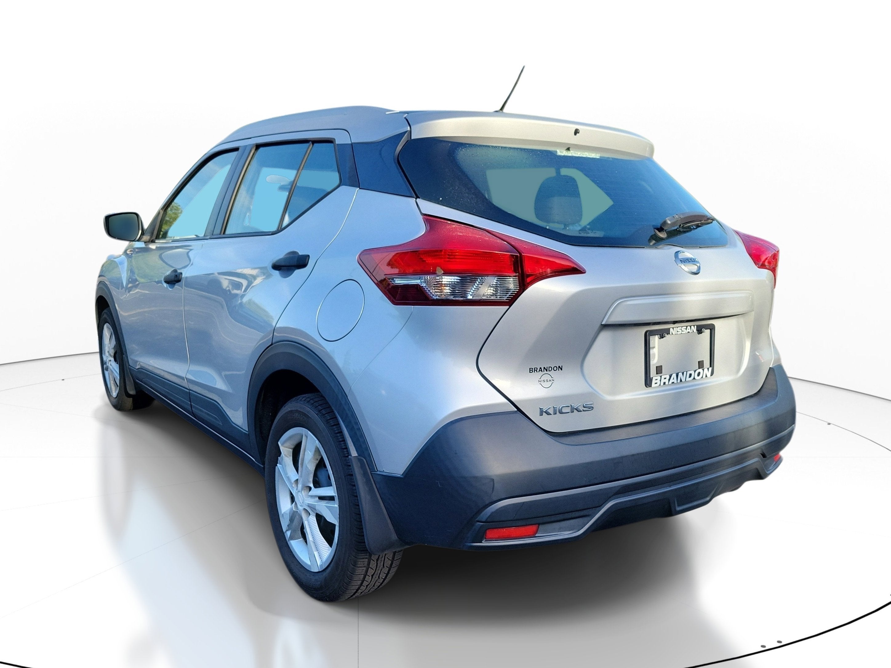 2019 Nissan Kicks S