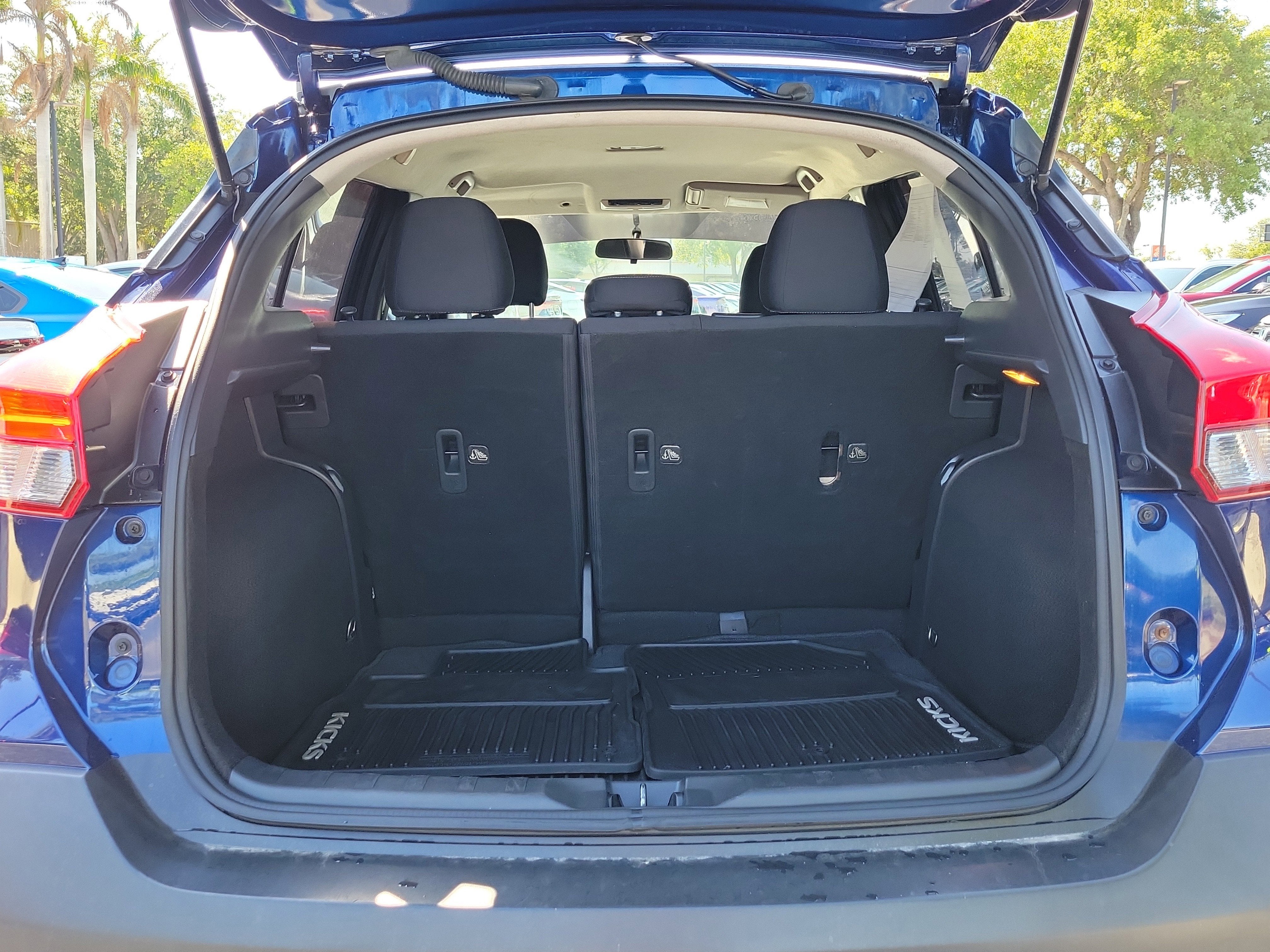 2018 Nissan Kicks SV