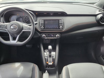 2020 Nissan Kicks SR