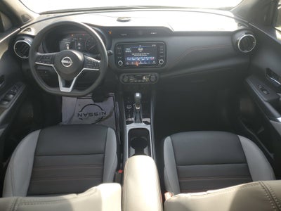 2022 Nissan Kicks SR