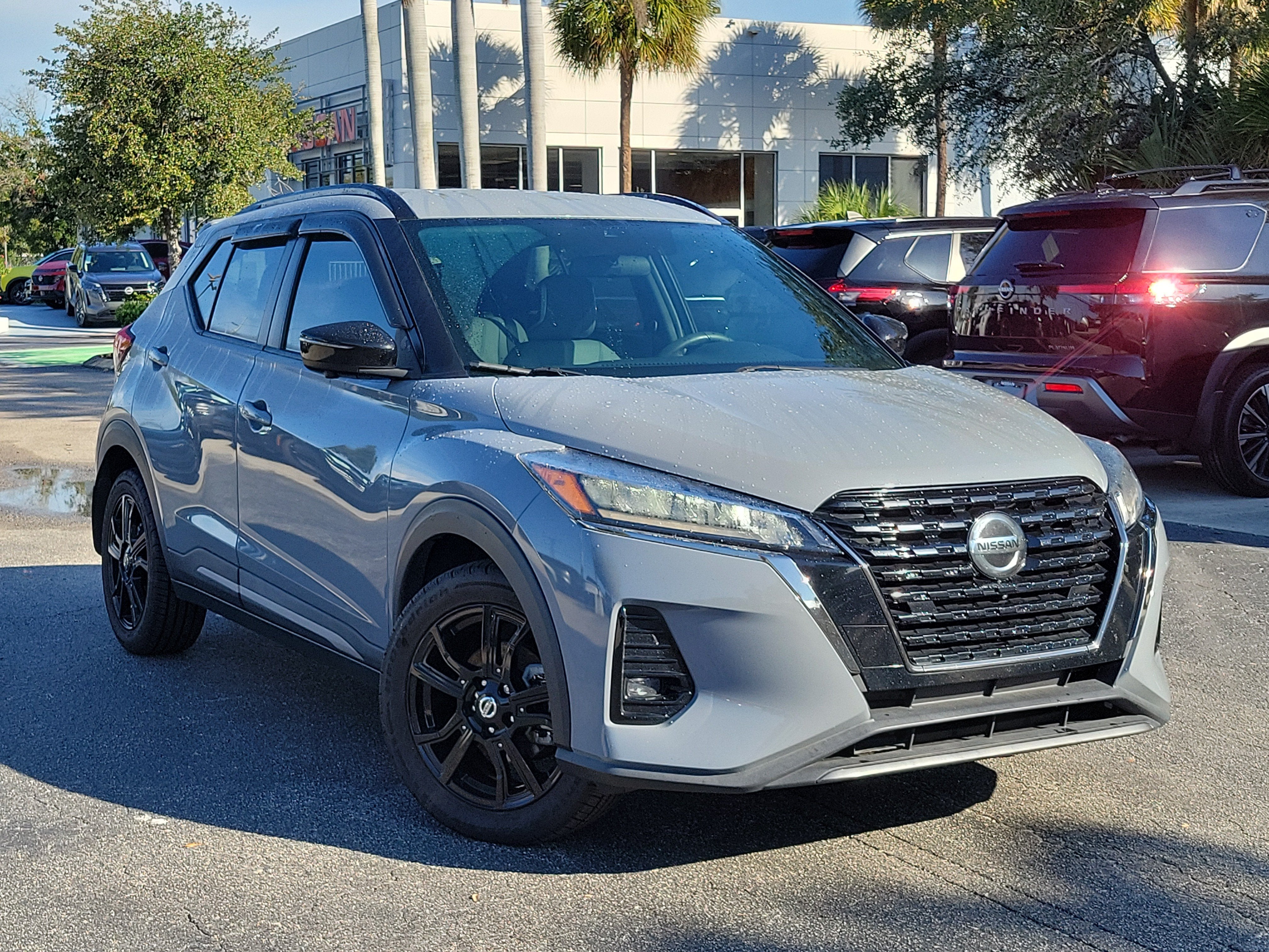 2021 Nissan Kicks SR