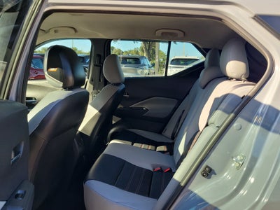 2021 Nissan Kicks SR