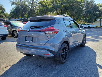 2021 Nissan Kicks SR