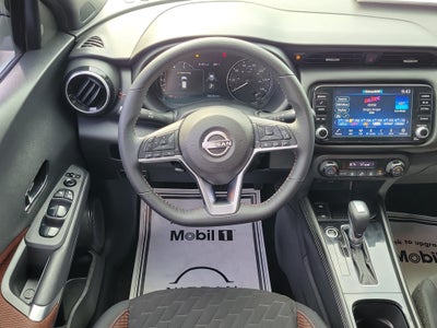 2023 Nissan Kicks SR