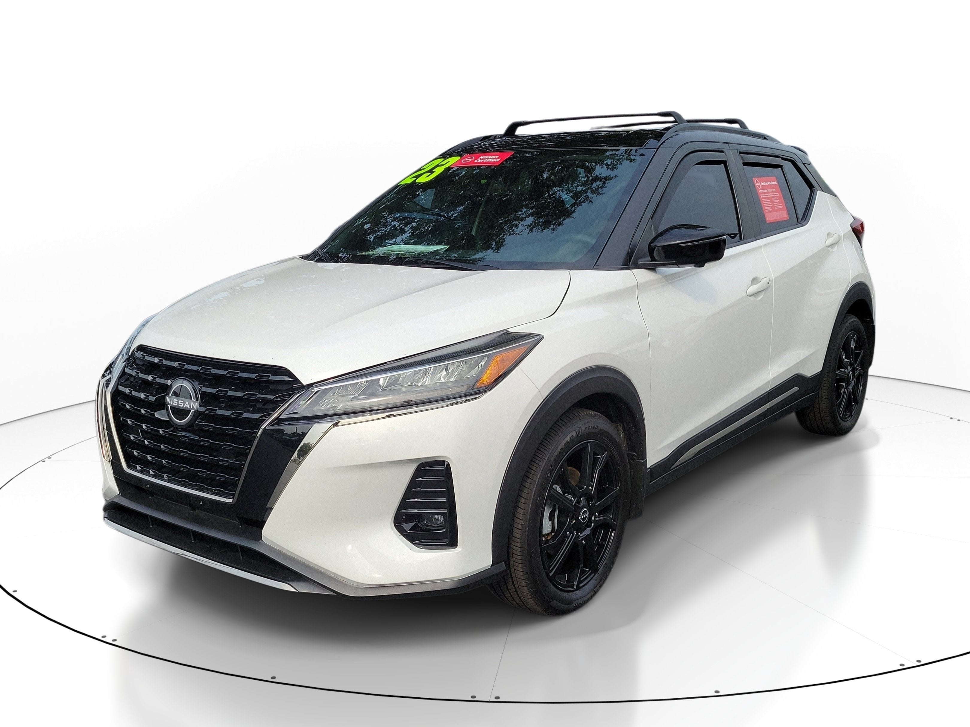 2023 Nissan Kicks SR