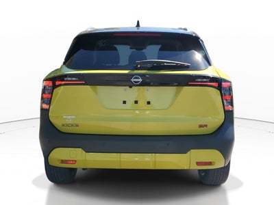2025 Nissan Kicks SR