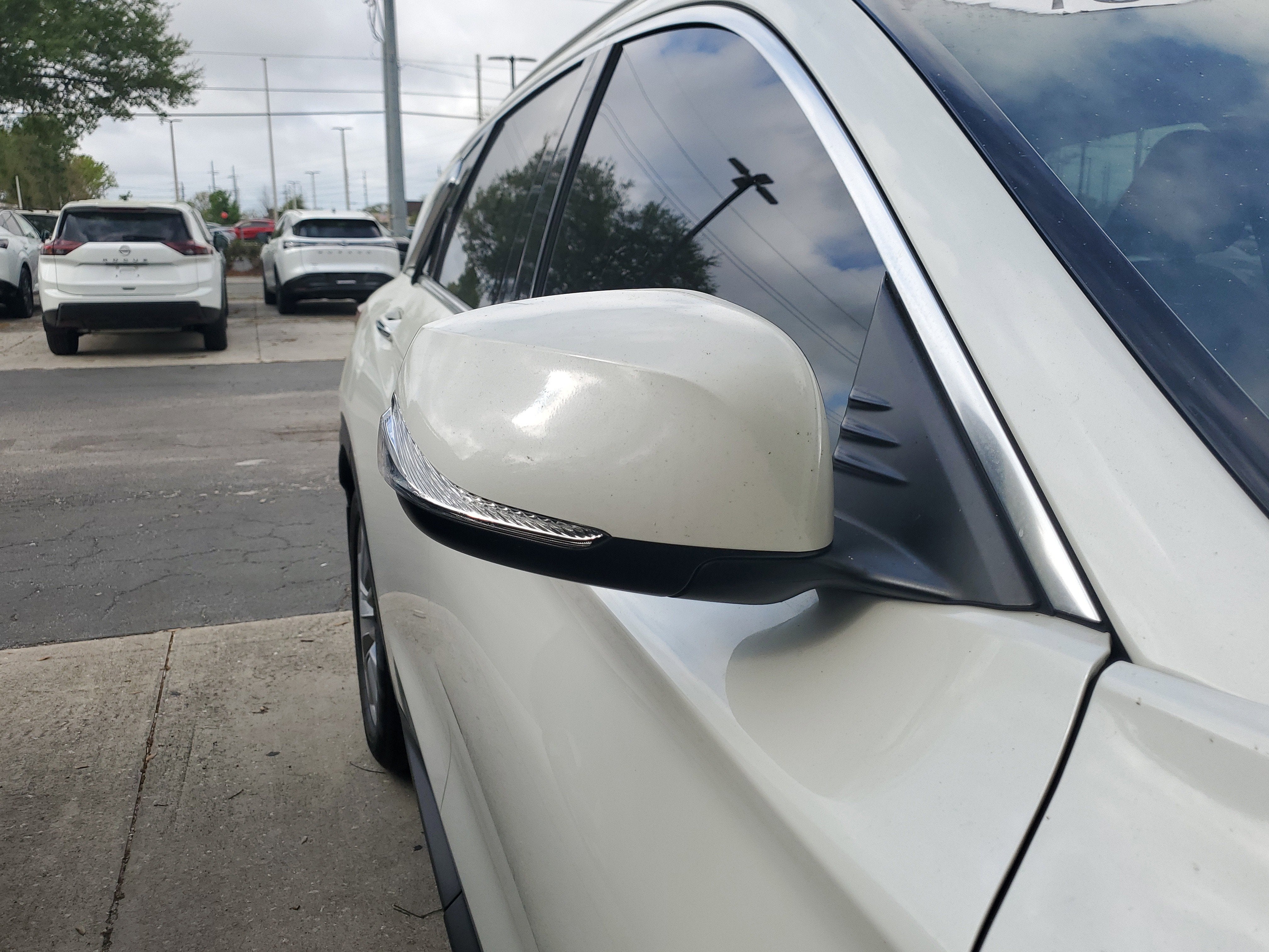 2022 INFINITI QX50 LUXE