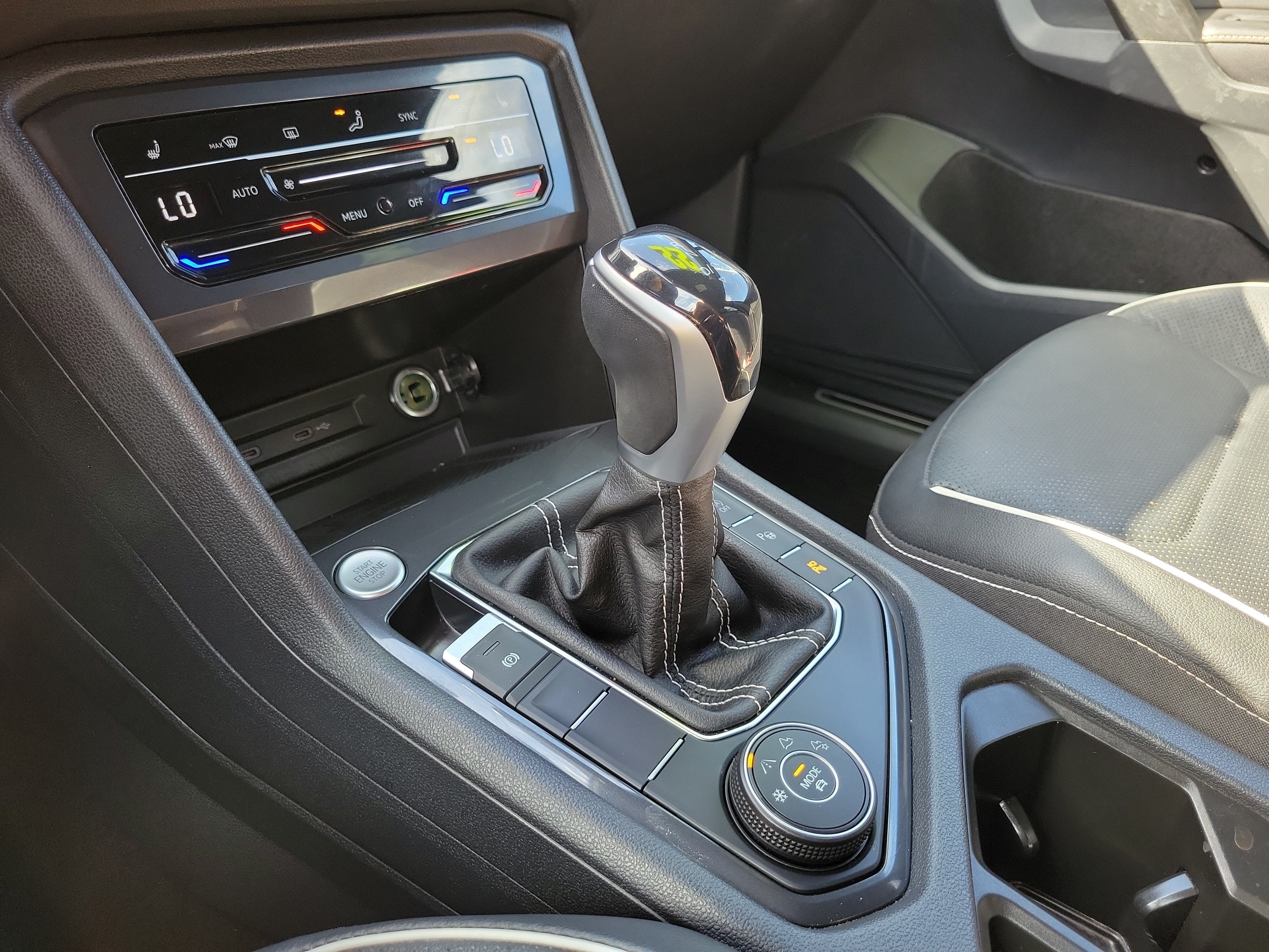 2022 Volkswagen Tiguan SEL R-Line