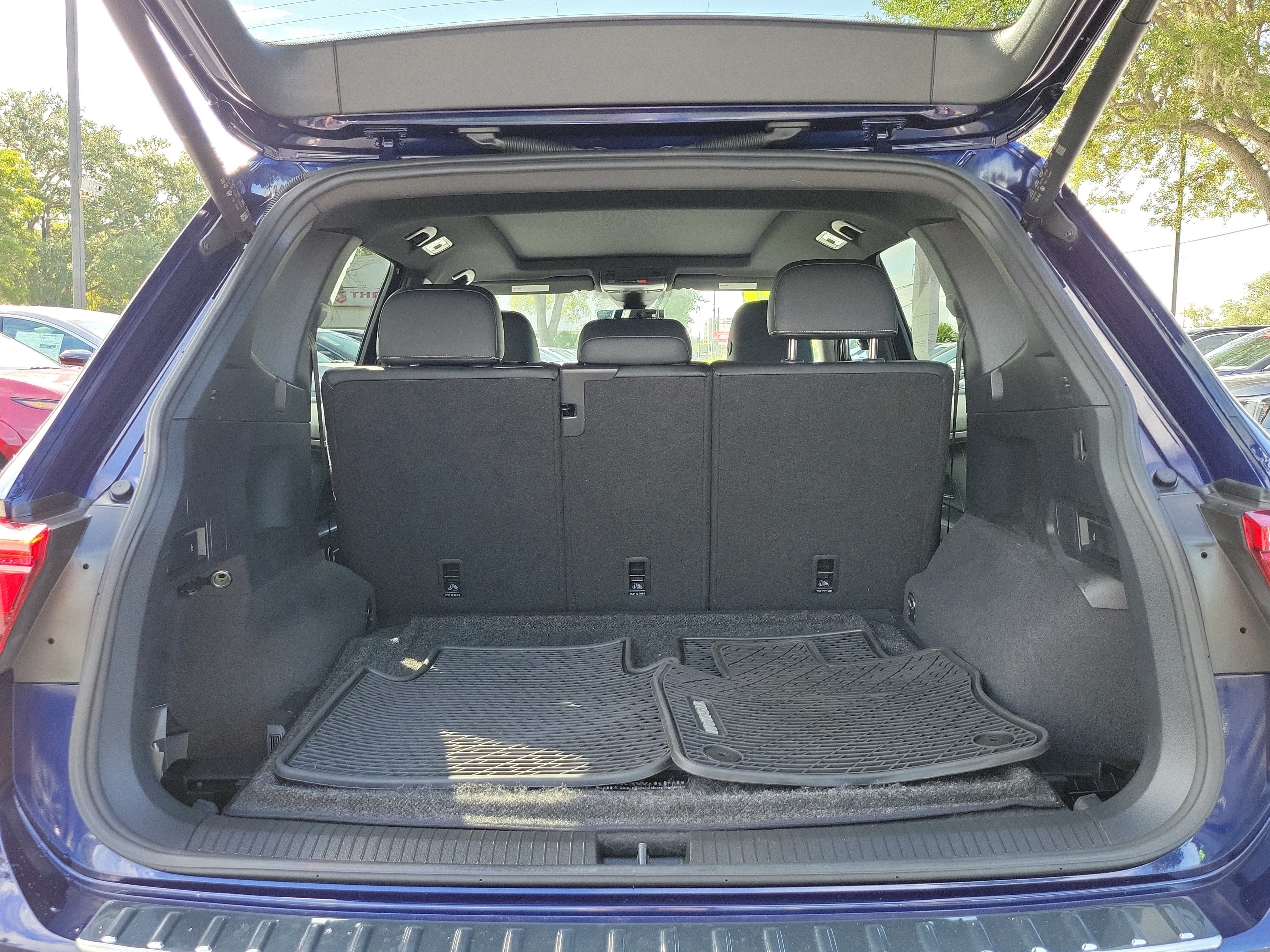 2022 Volkswagen Tiguan SEL R-Line