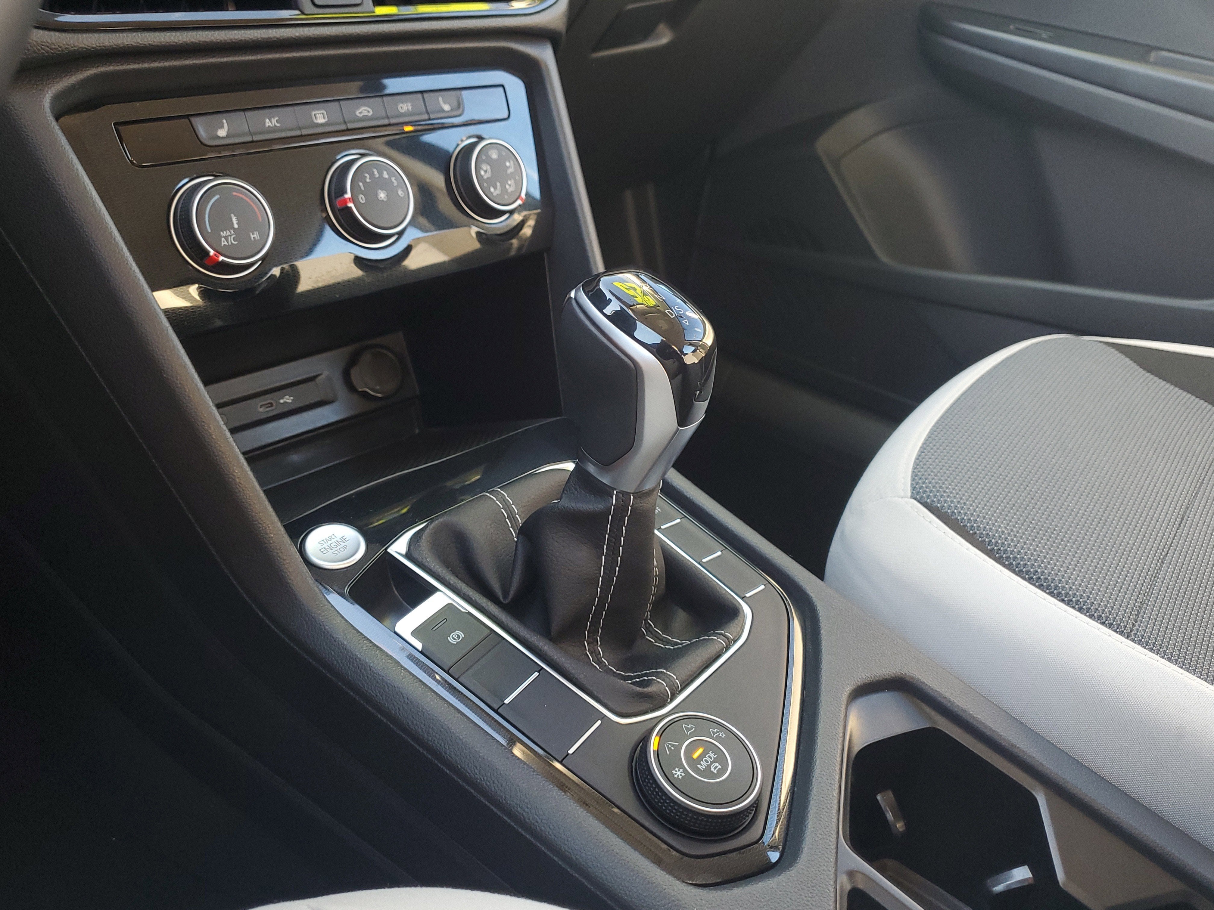 2025 Volkswagen Taos S