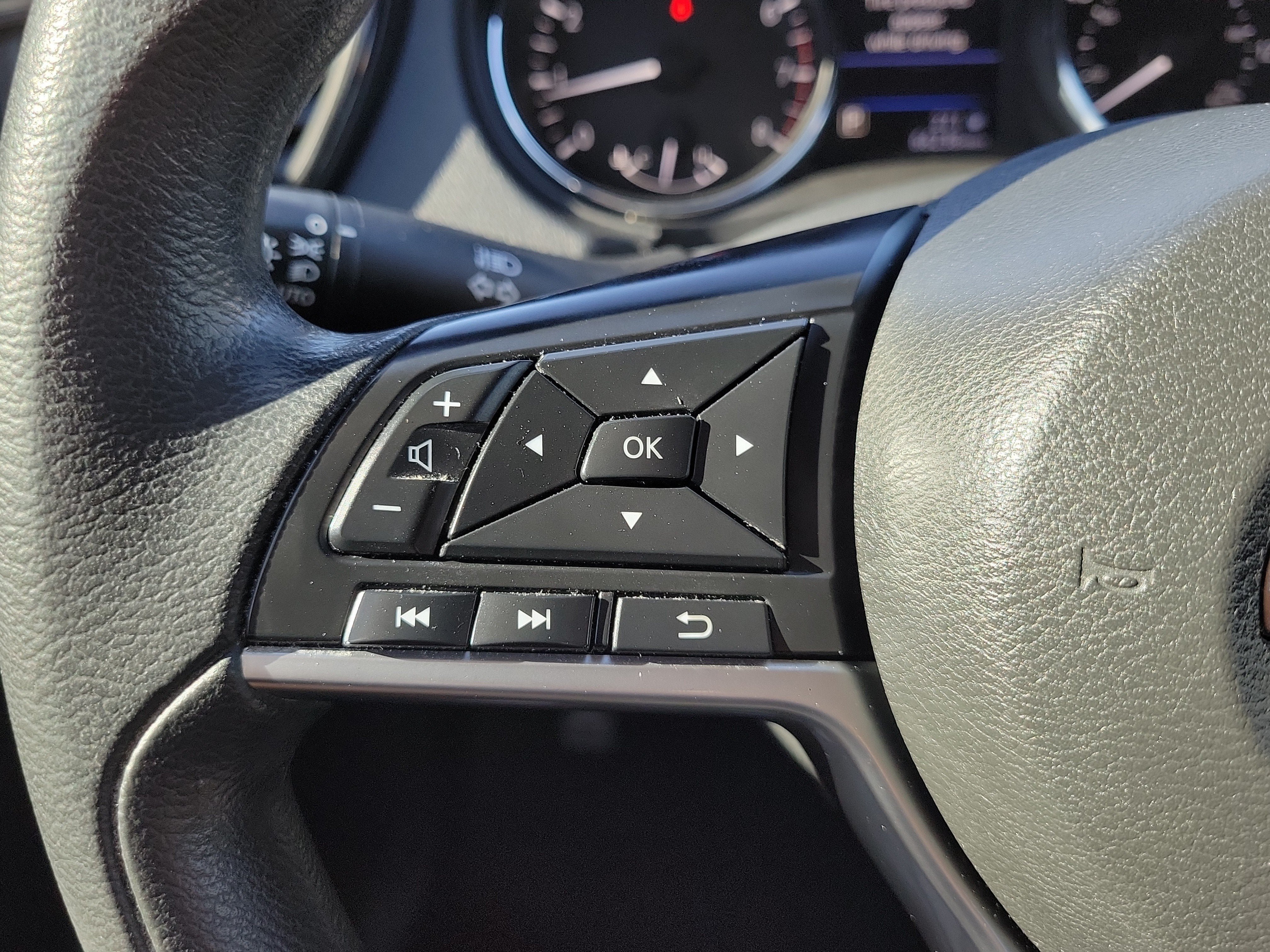 2020 Nissan Rogue S
