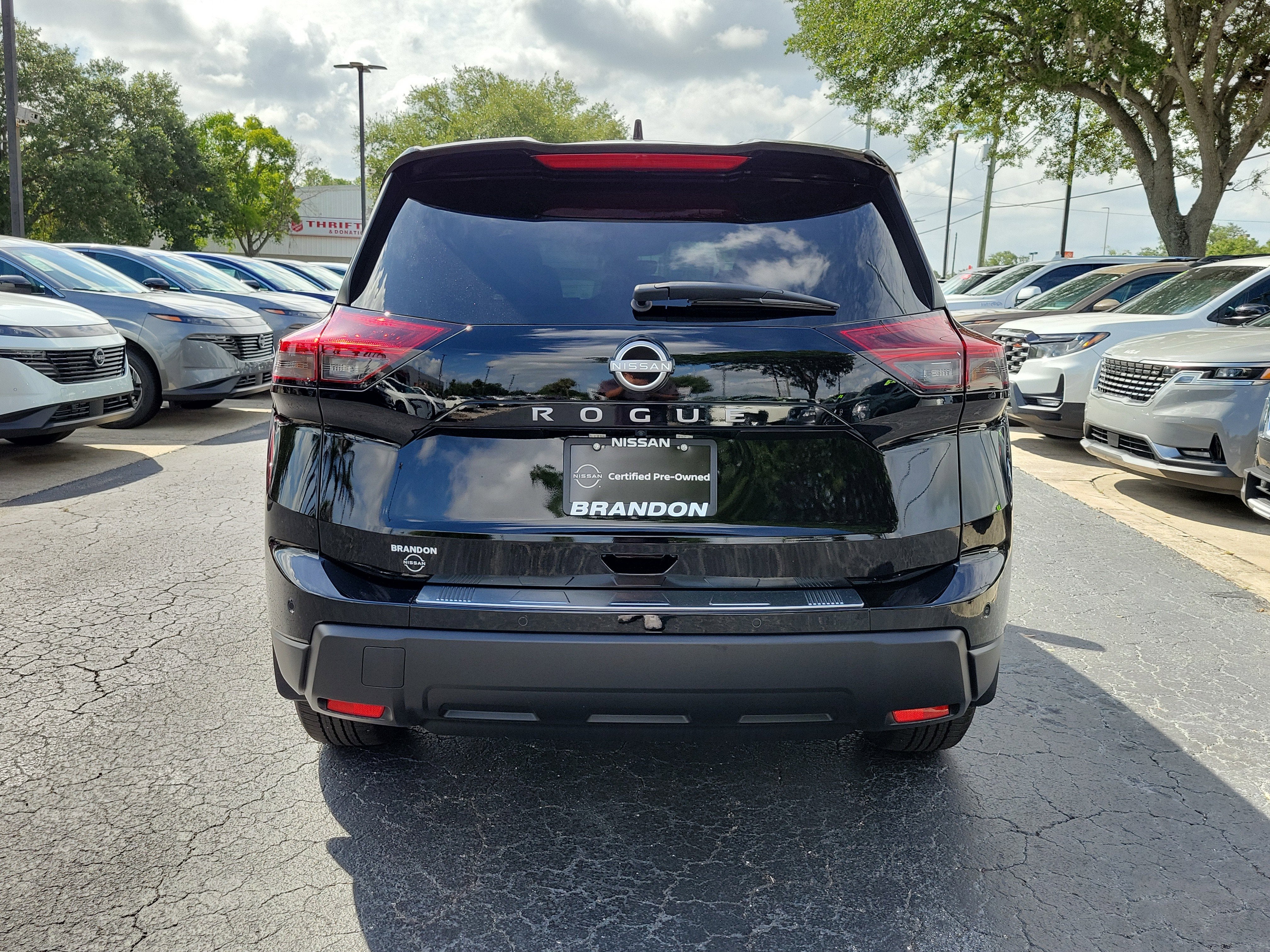 2026 Nissan Rogue SV